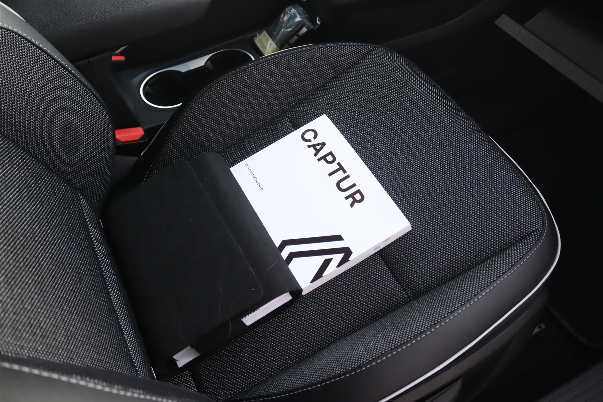 Foto van Renault Captur (e-tech Plug-in Hybrid)
