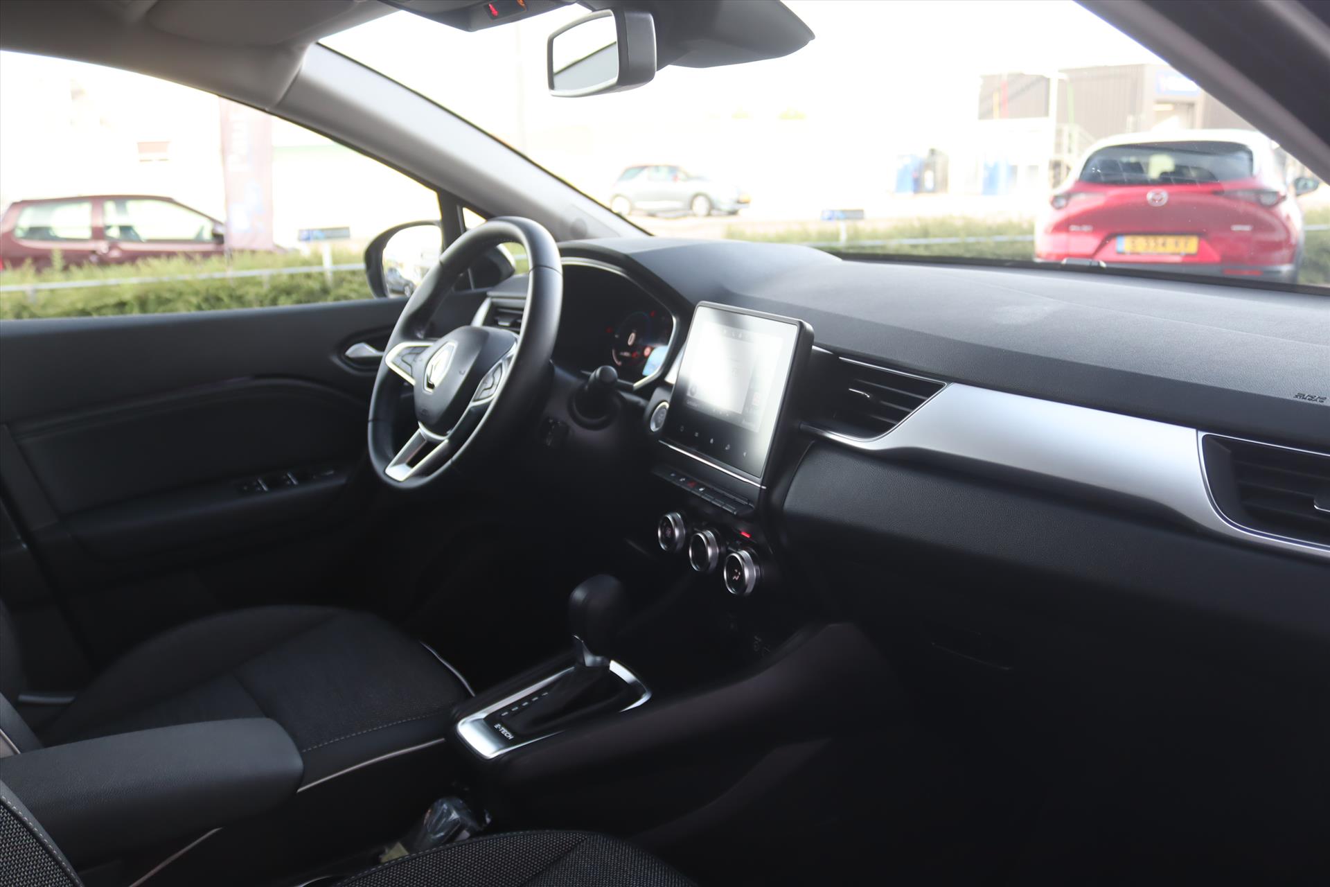 Foto van Renault Captur (e-tech Plug-in Hybrid)