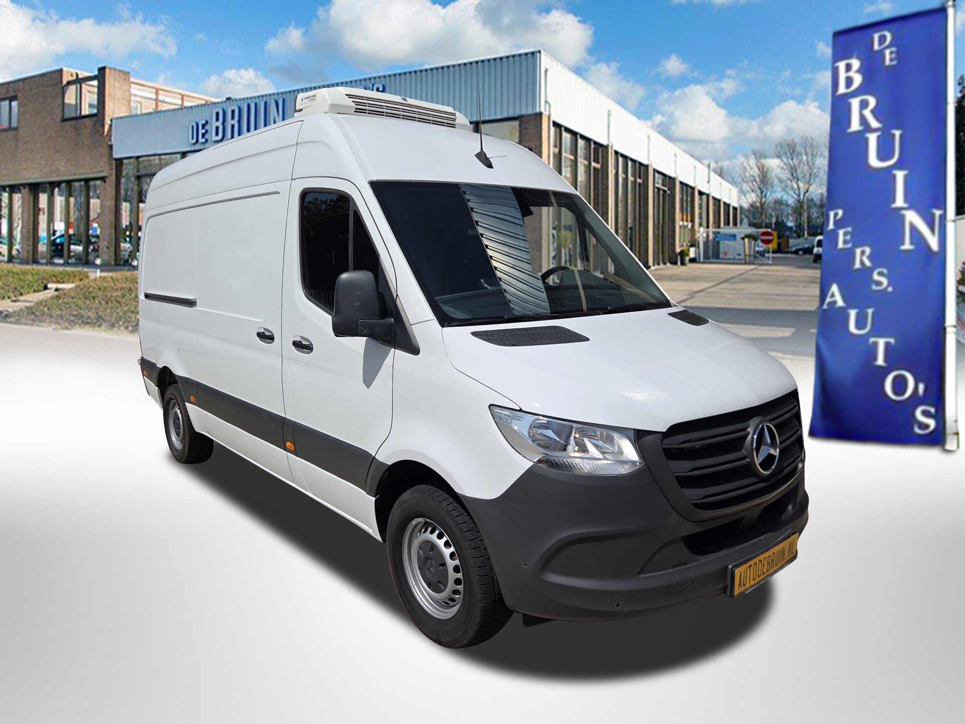 Mercedes-Benz Sprinter 317 CDI AUTM. L2/H2 KOELWAGEN - THERMO KING DAG& NACHT ALUMINIUM LAADVLOER 2024 - voorkant