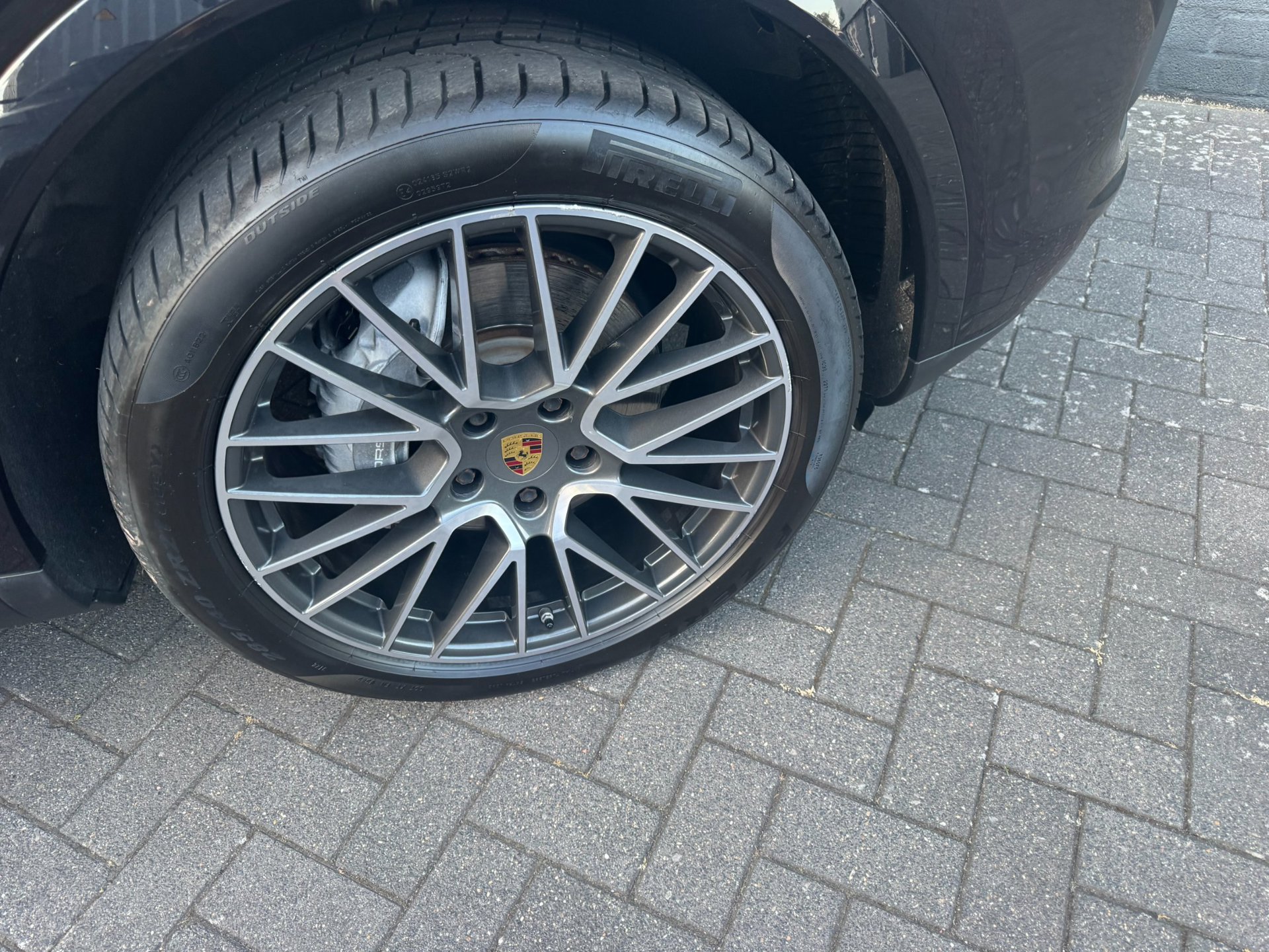 Foto van Porsche Cayenne E-hybrid