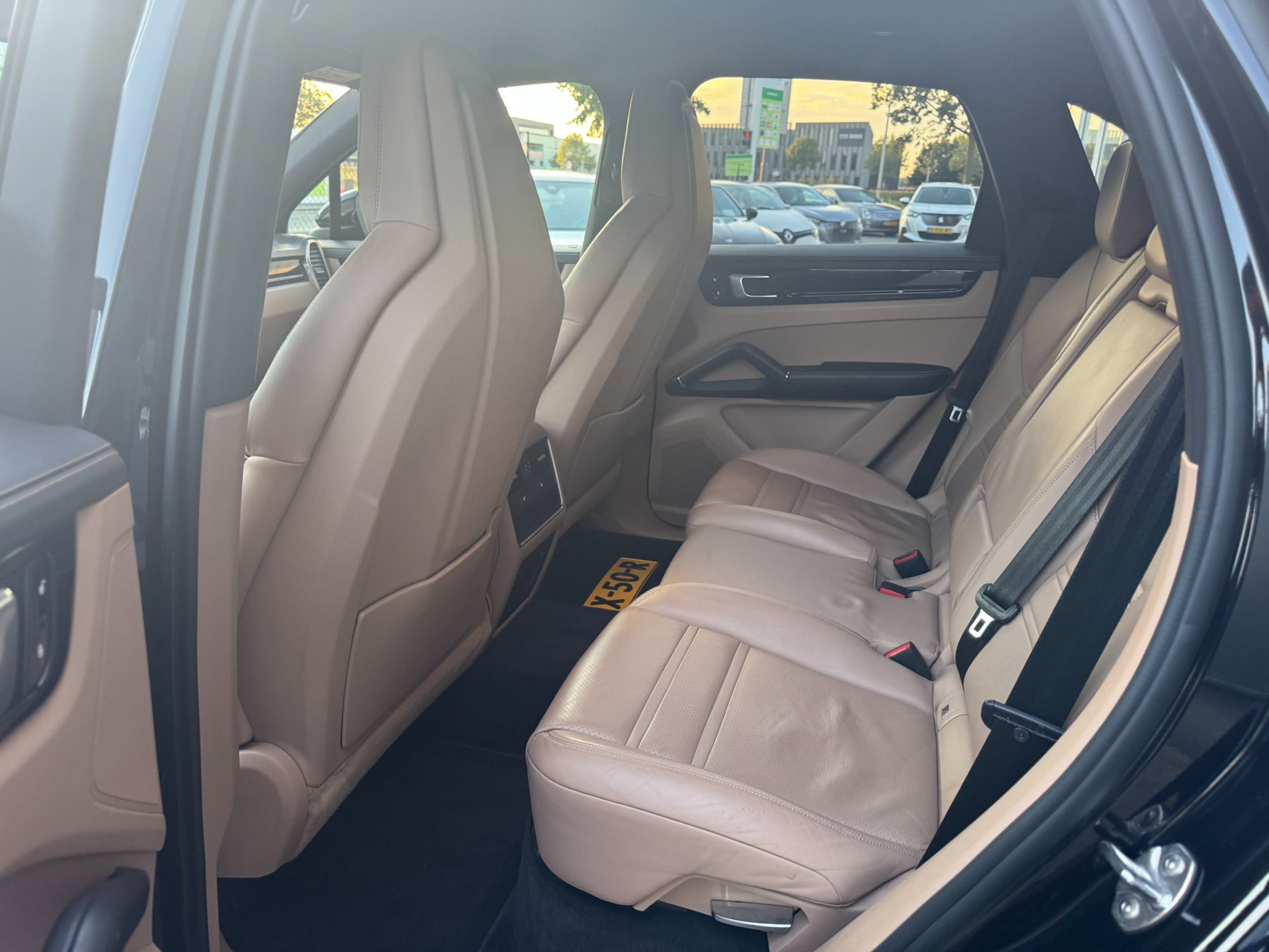 Foto van Porsche Cayenne E-hybrid