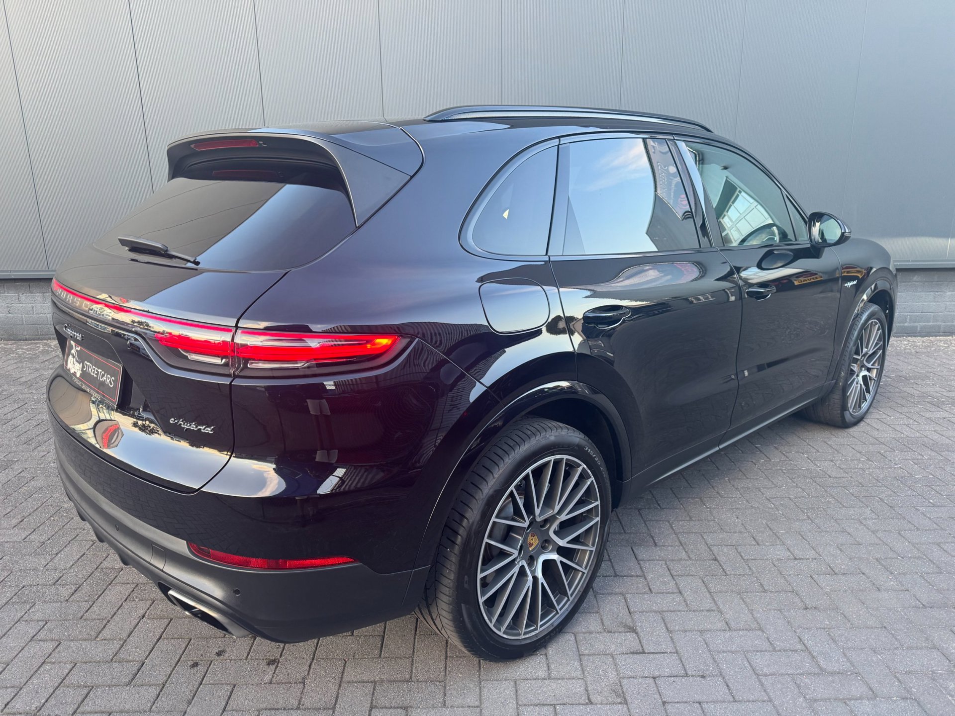 Foto van Porsche Cayenne E-hybrid