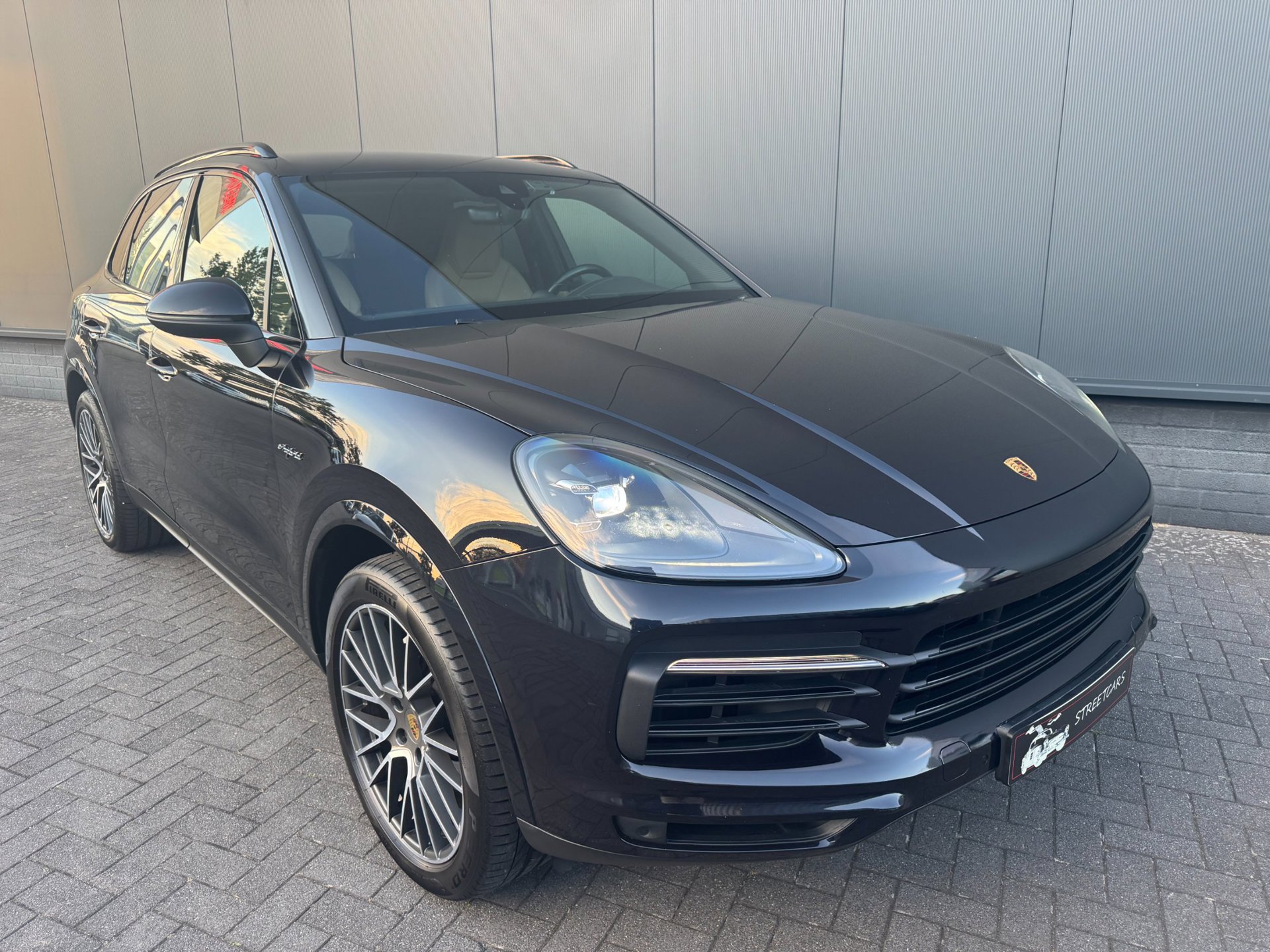 Foto van Porsche Cayenne E-hybrid