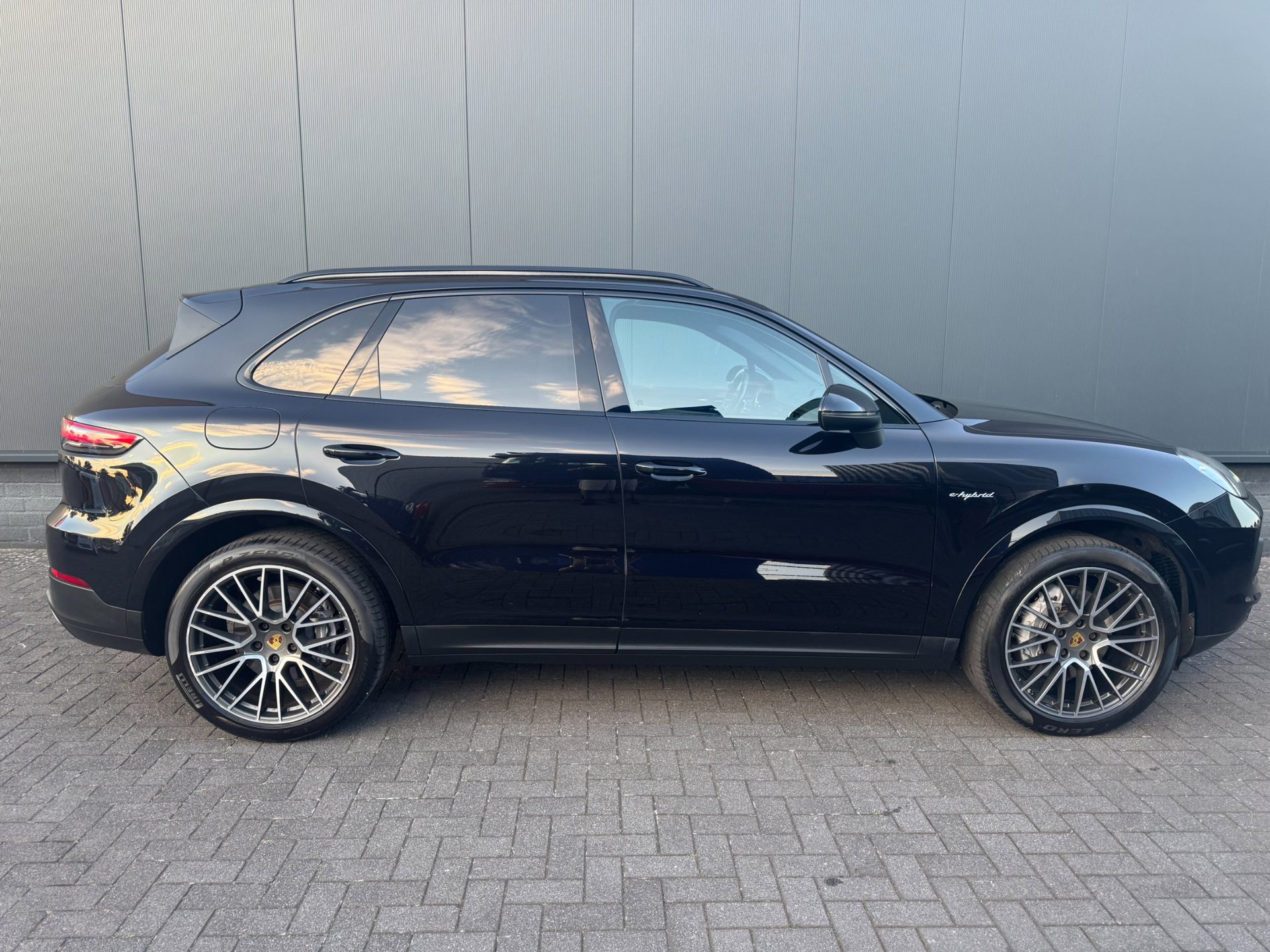 Foto van Porsche Cayenne E-hybrid