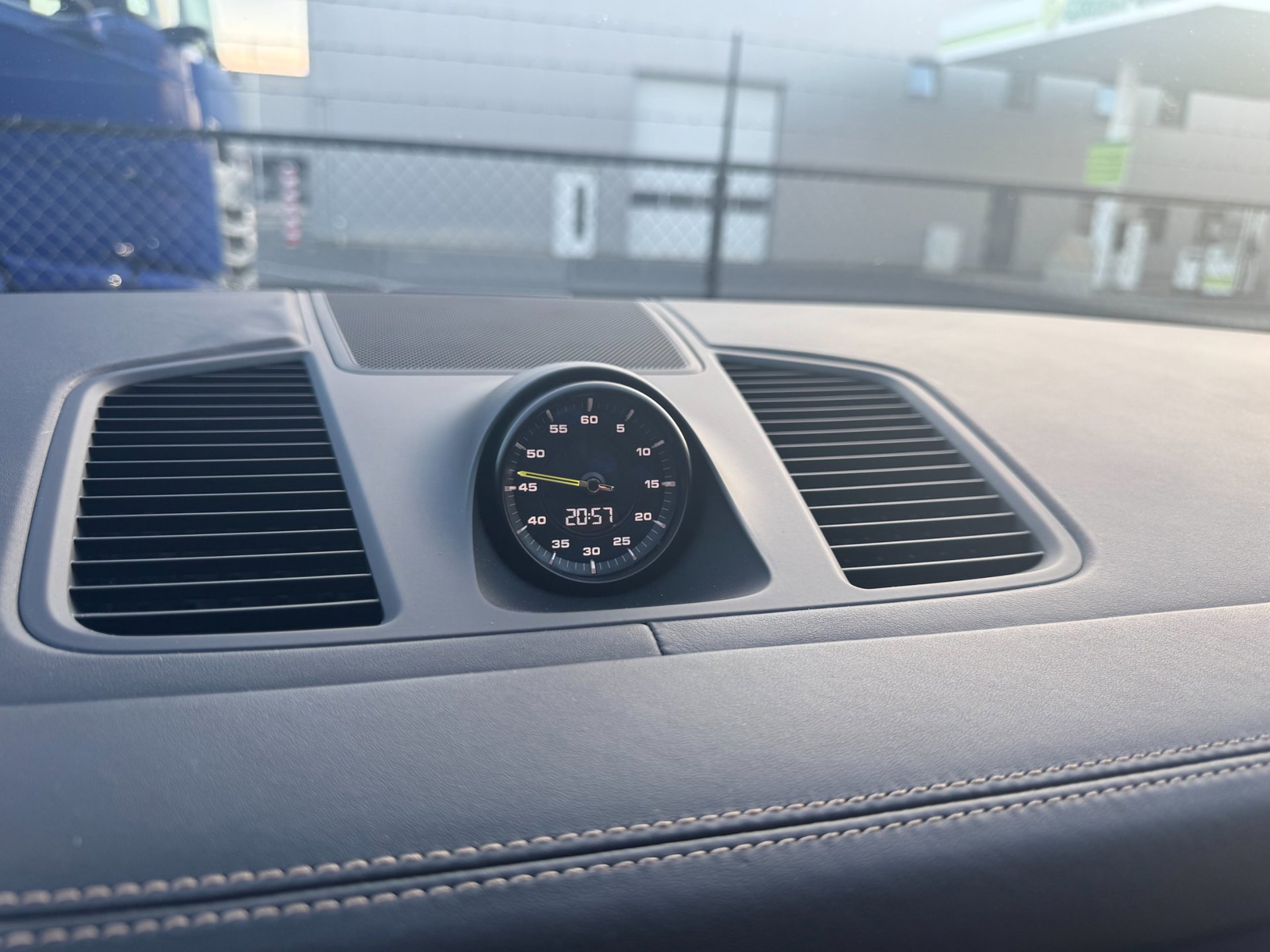Foto van Porsche Cayenne E-hybrid