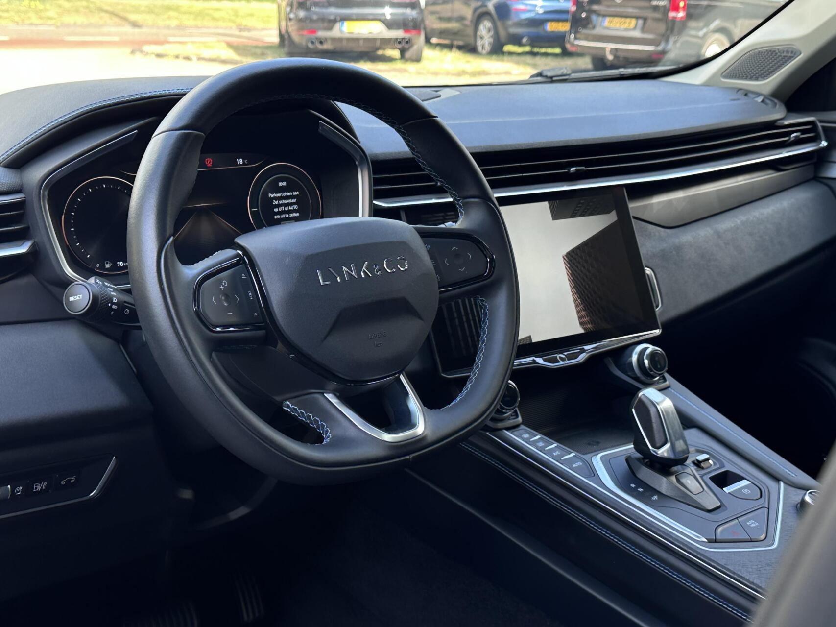Foto van Lynk&co LYNK & Co 01