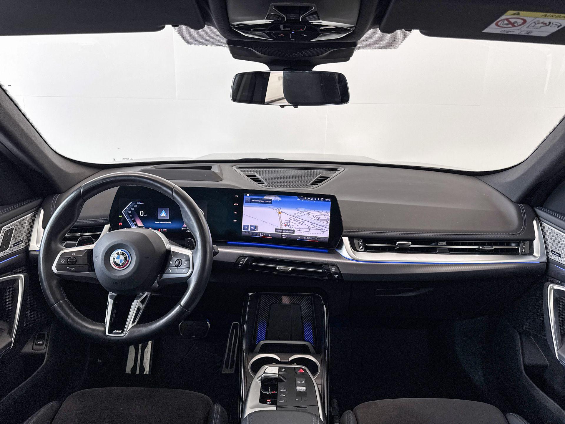 Foto van BMW X1 Xdrive30e
