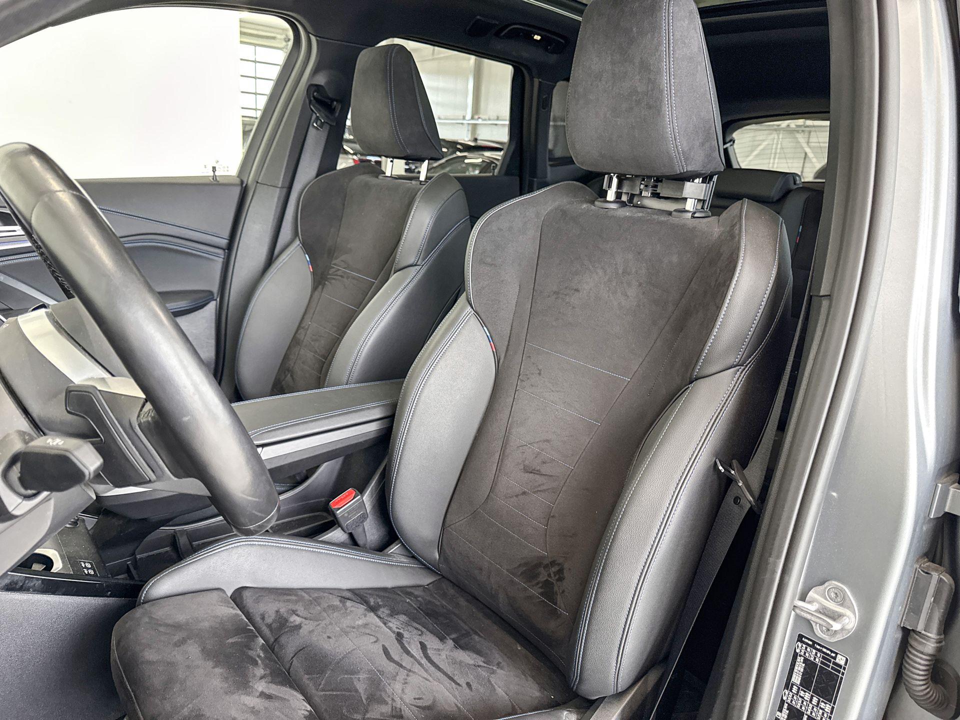 Foto van BMW X1 Xdrive30e