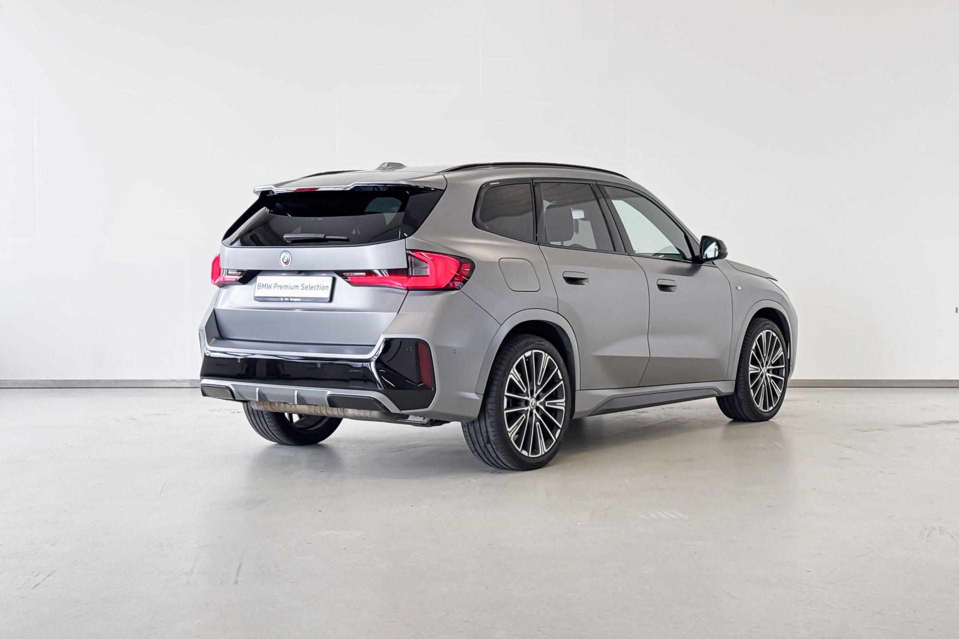 Foto van BMW X1 Xdrive30e