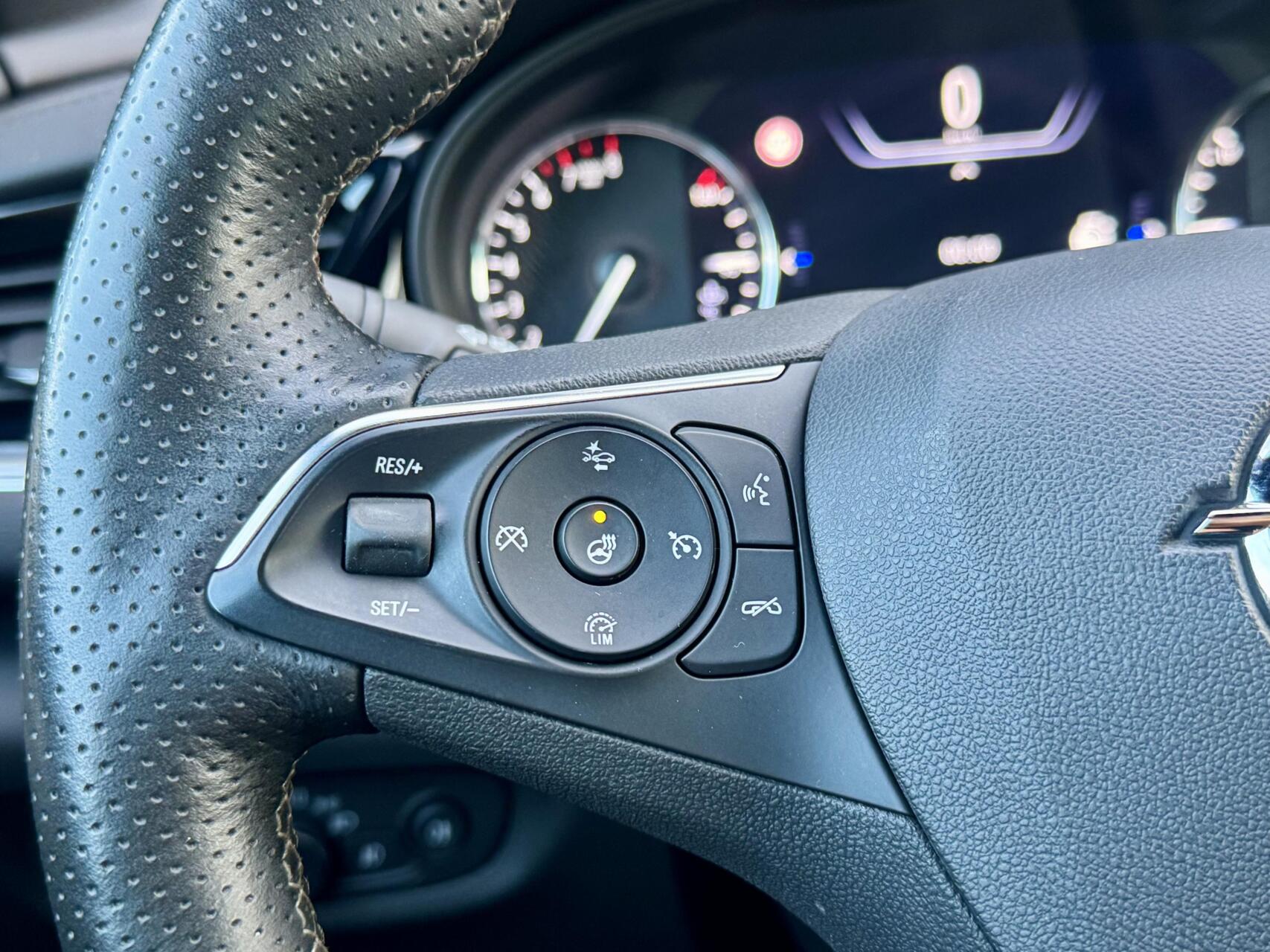 Foto van Opel Insignia Grand Sport