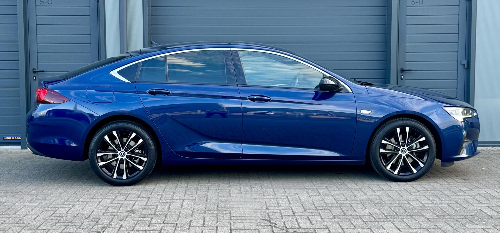 Foto van Opel Insignia Grand Sport