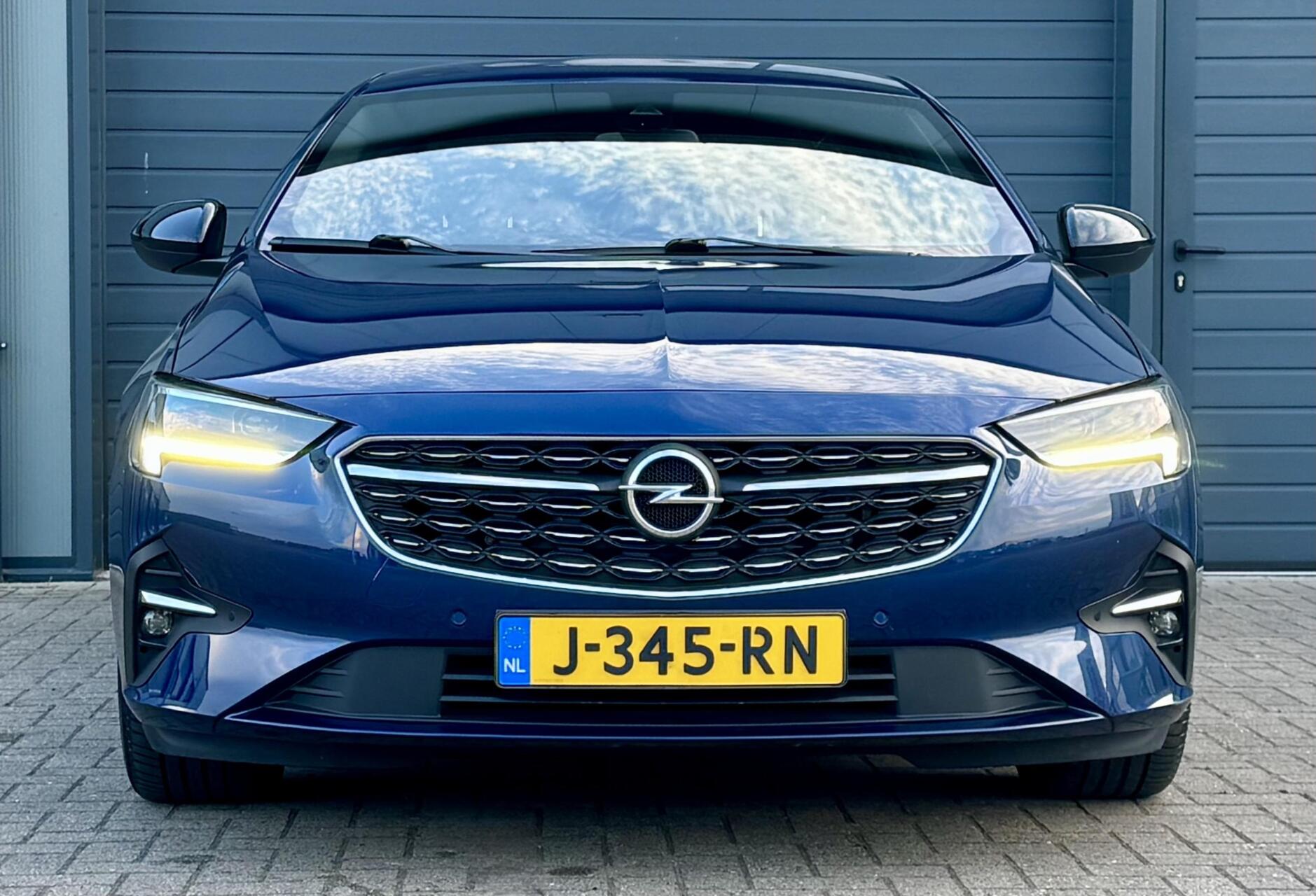 Foto van Opel Insignia Grand Sport