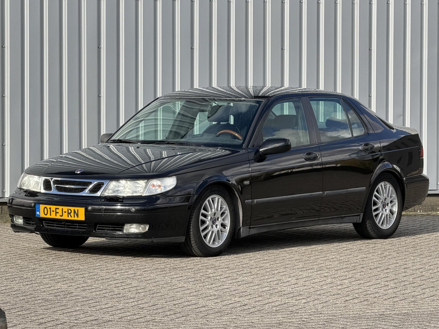 Saab Saab 9-5 3.0t SE Griffin met werk geen apk 2000 - voorkant