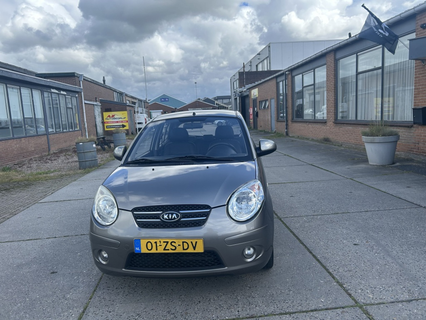 Kia Picanto 1.0 X-pect 2008 - voorkant