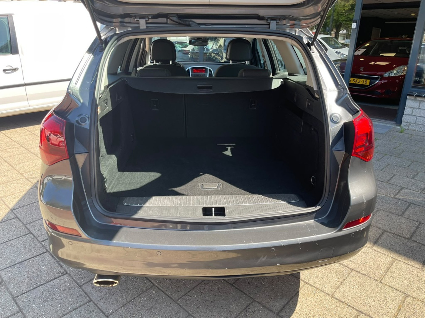 Foto van Opel Astra Sports Tourer