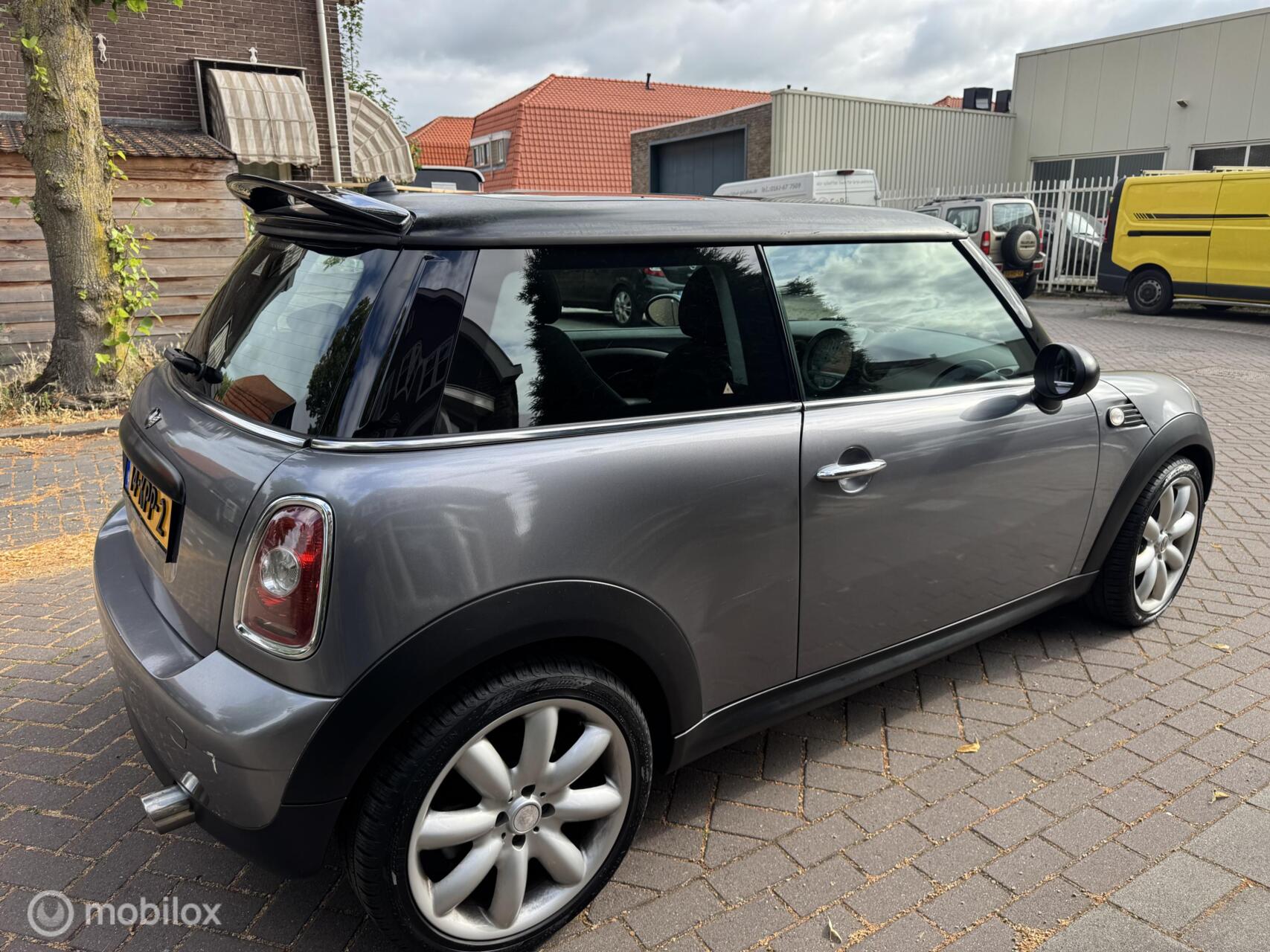 Foto van Mini One