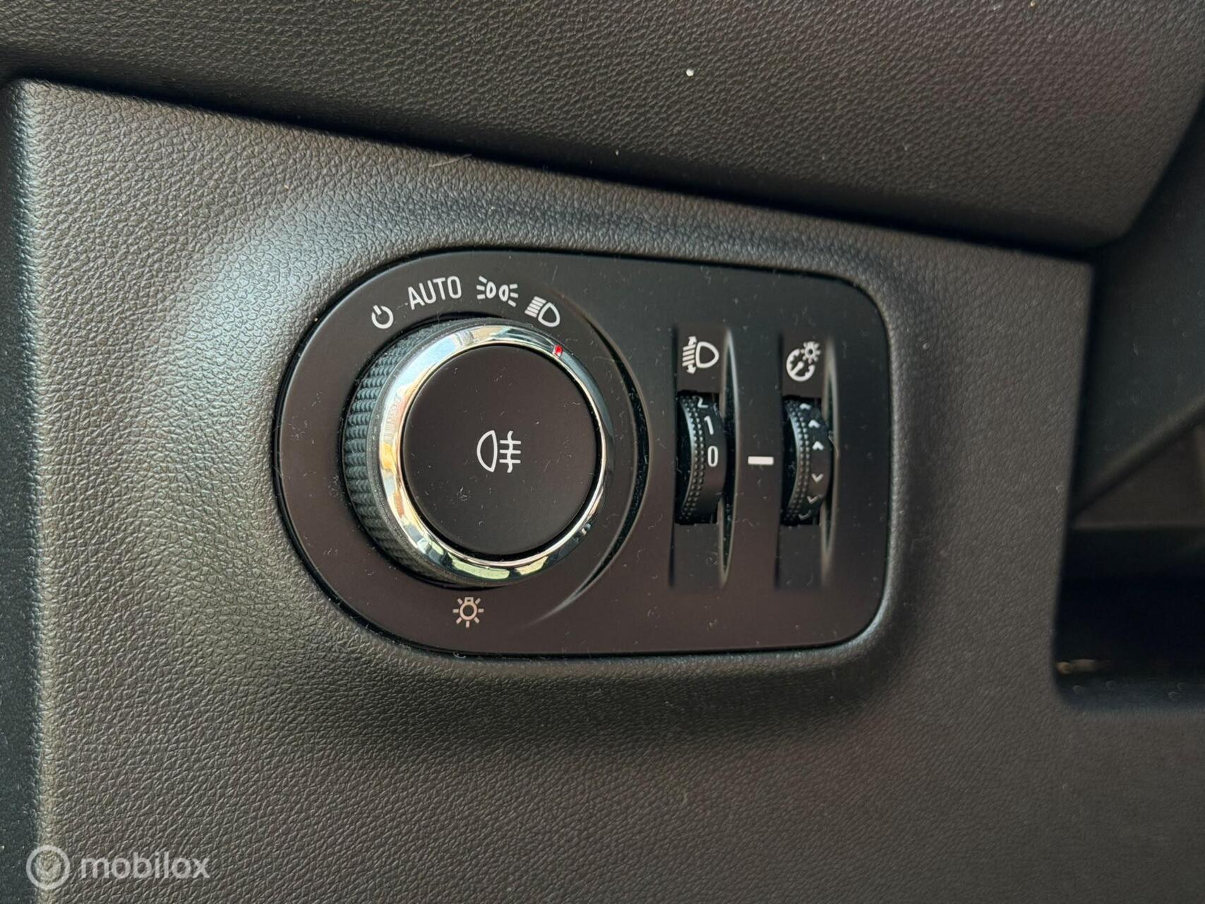 Foto van Opel Adam