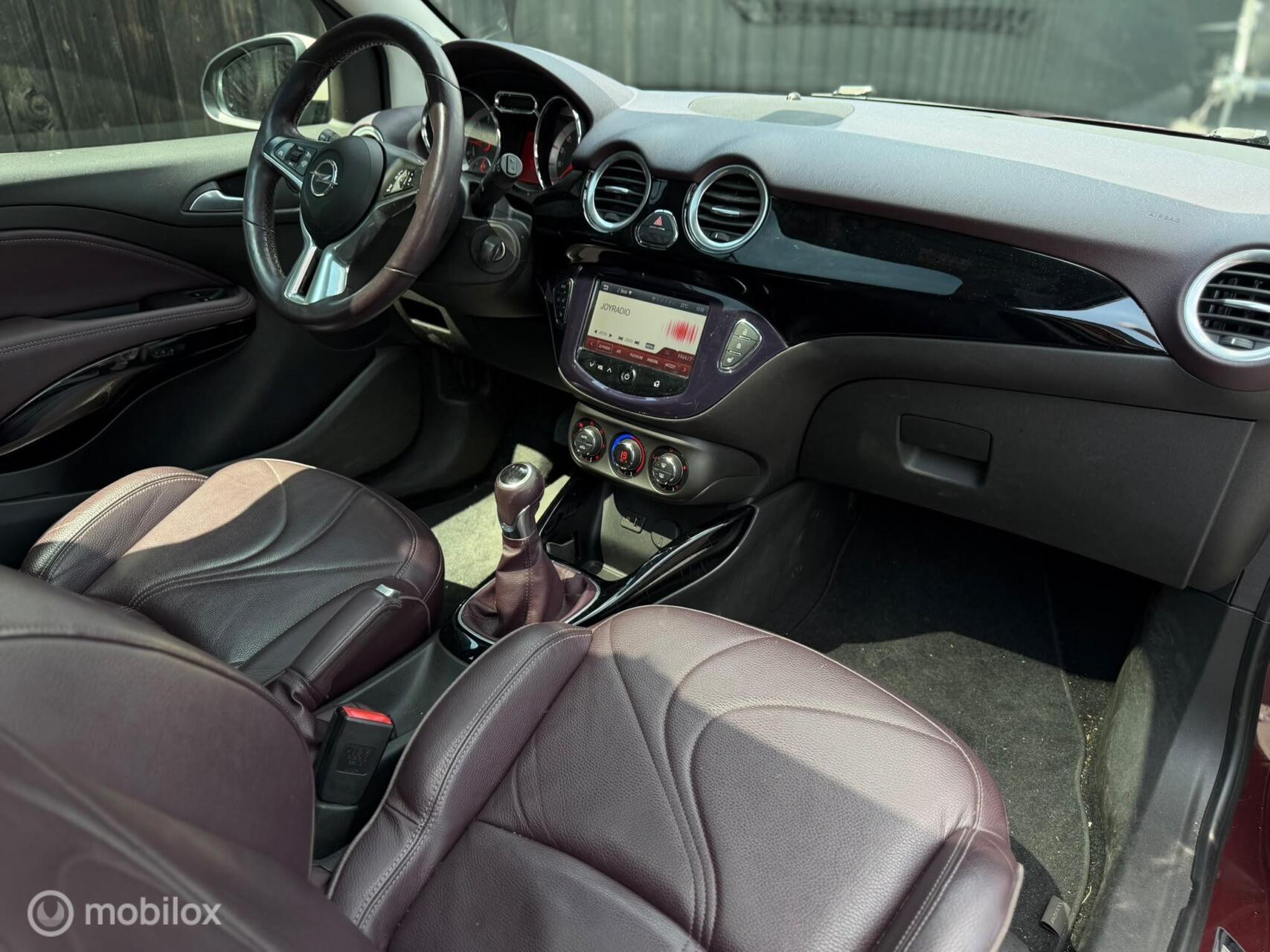Foto van Opel Adam