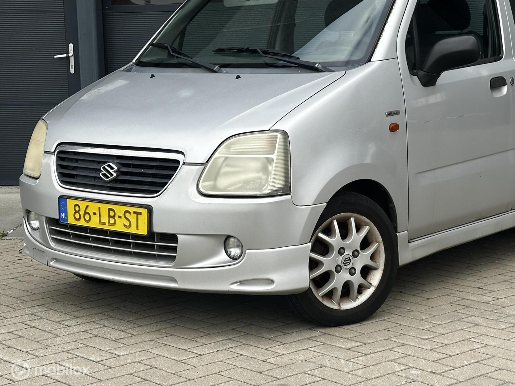 Foto van Suzuki Wagon R
