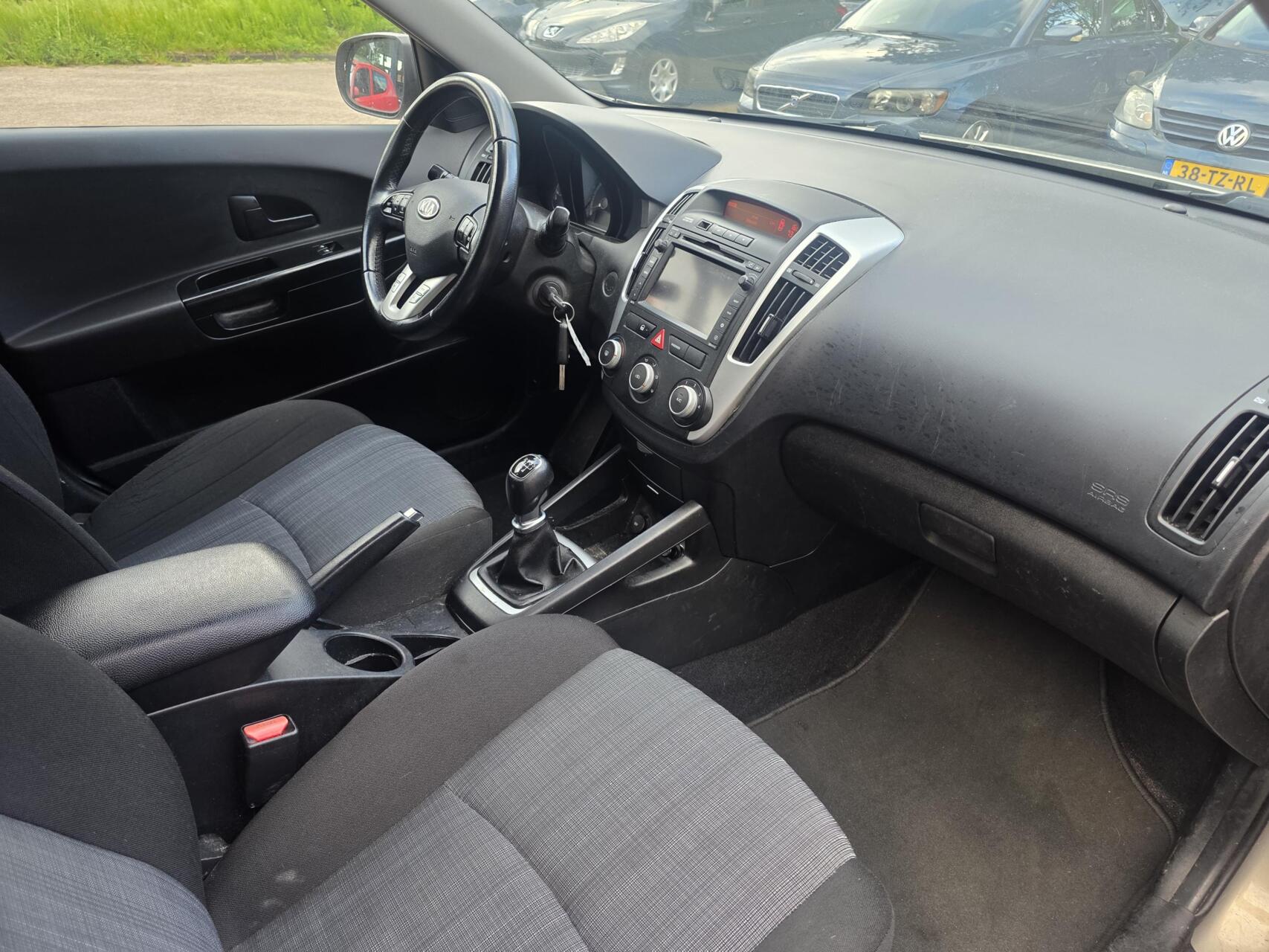 Foto van Kia Cee D