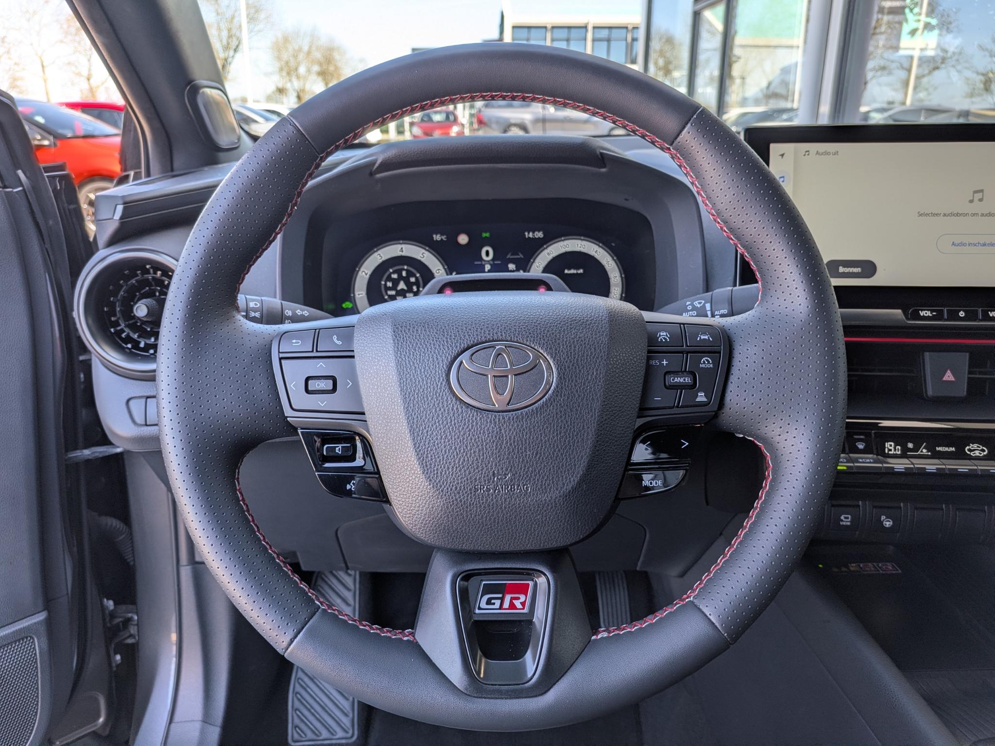 Foto van Toyota Toyota C-hr