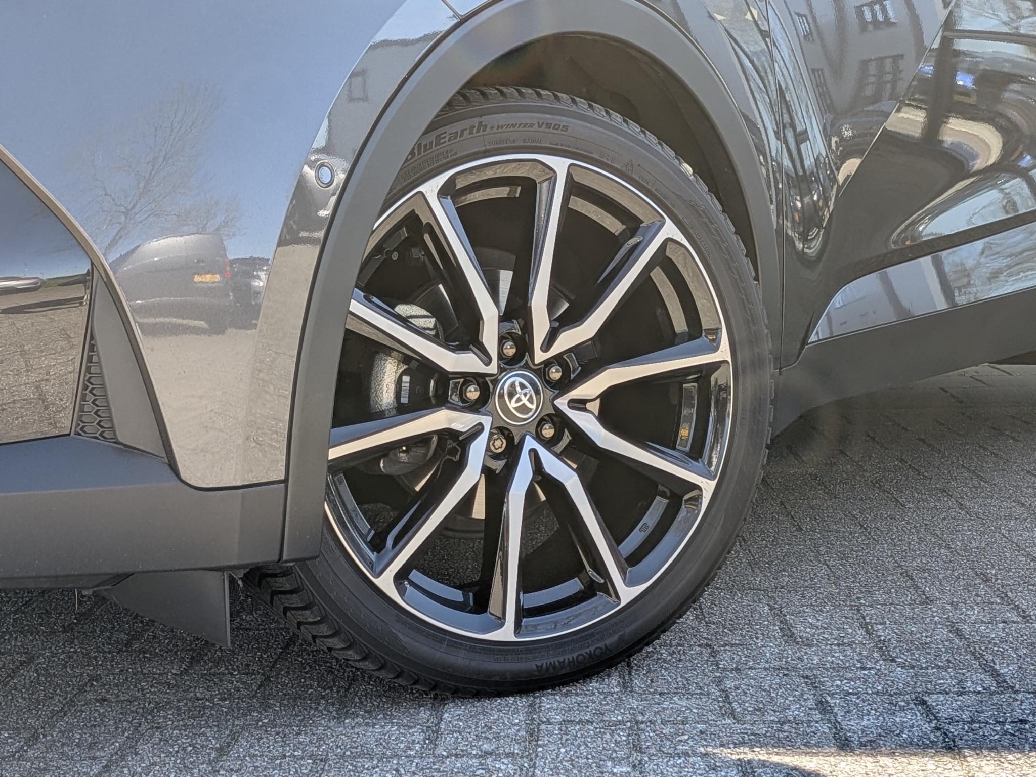 Foto van Toyota Toyota C-hr