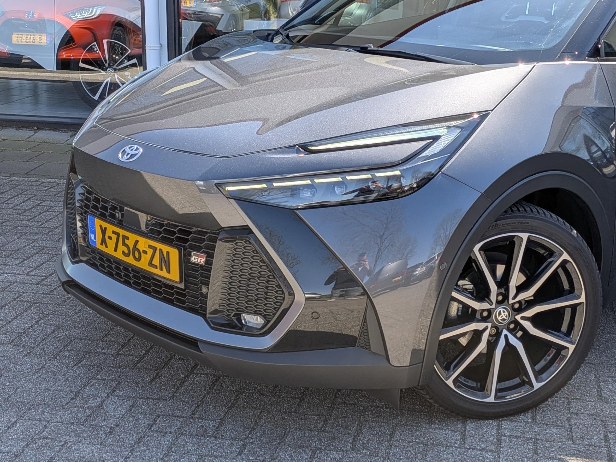Foto van Toyota Toyota C-hr
