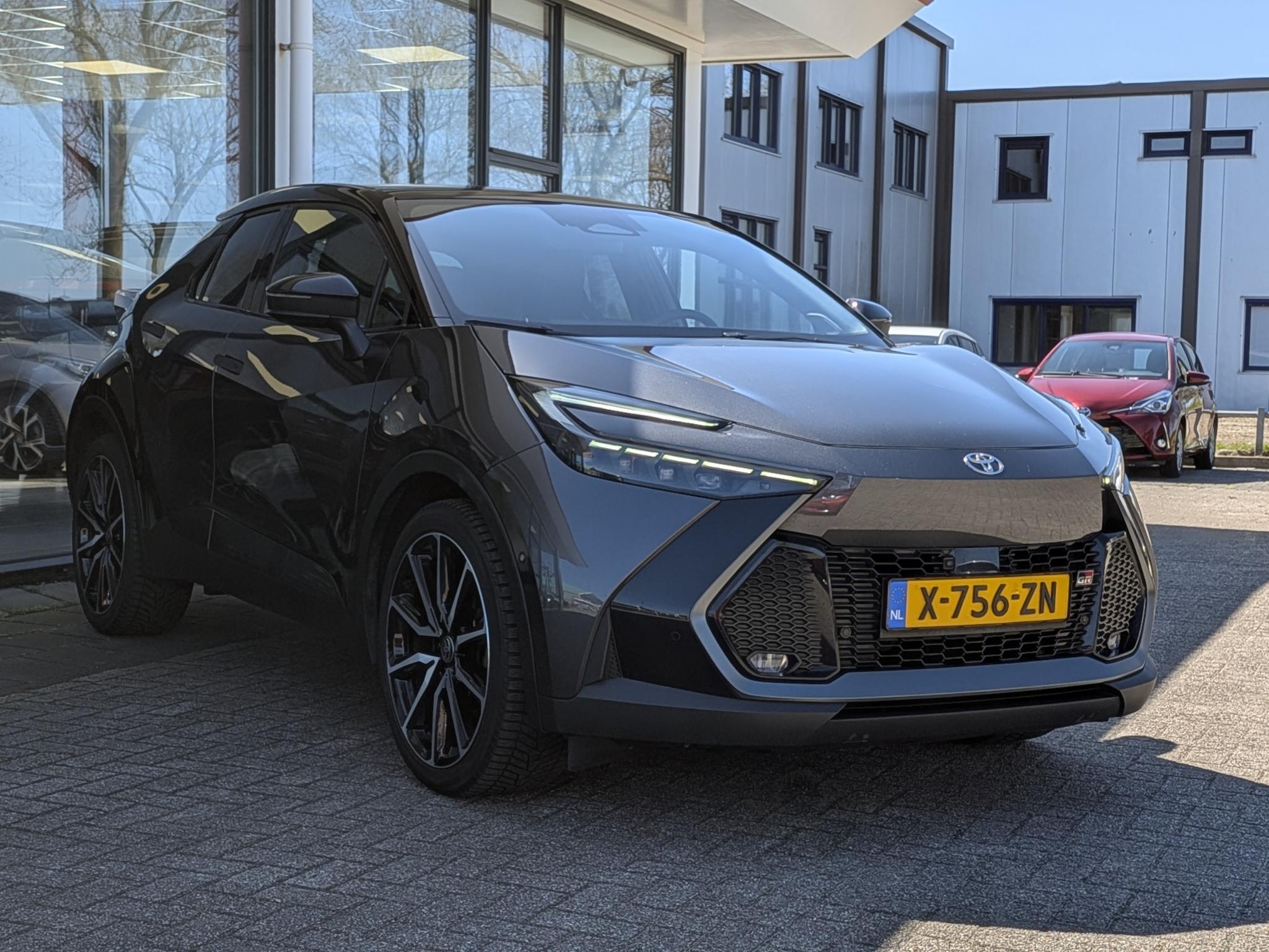 Foto van Toyota Toyota C-hr