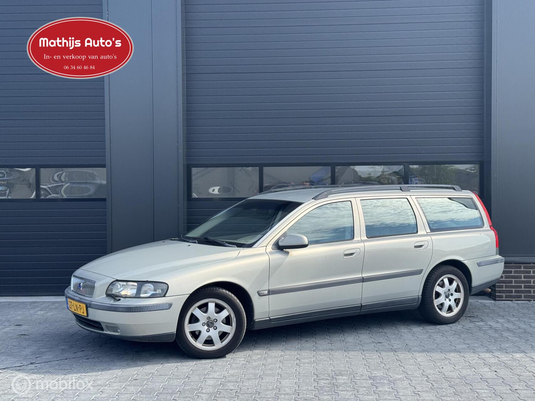 Volvo V70 2.4 Comfort Line LPG G3 Youngtimer! nette staat! 100% onderhouden! 2003 - voorkant