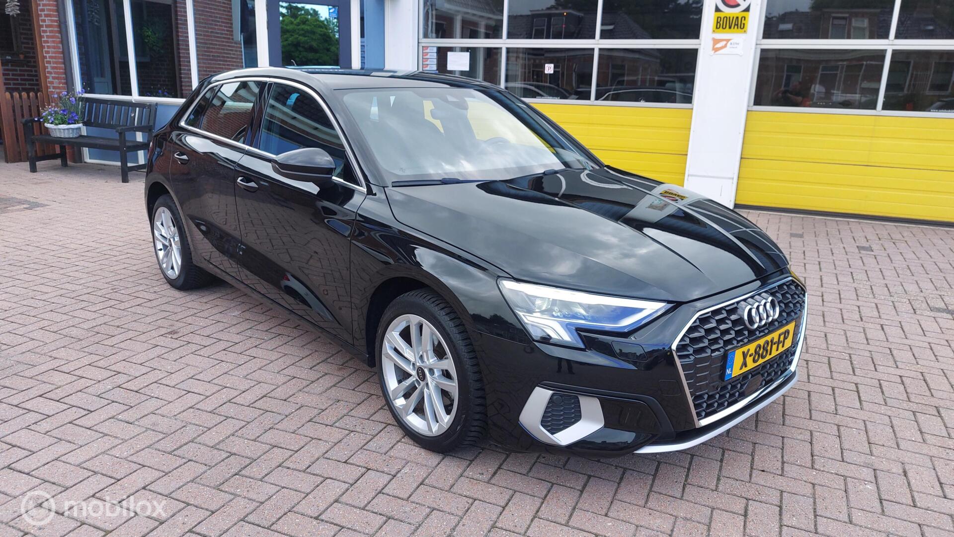 Audi A3 Sportback 30 TFSI S edition 2023 - voorkant