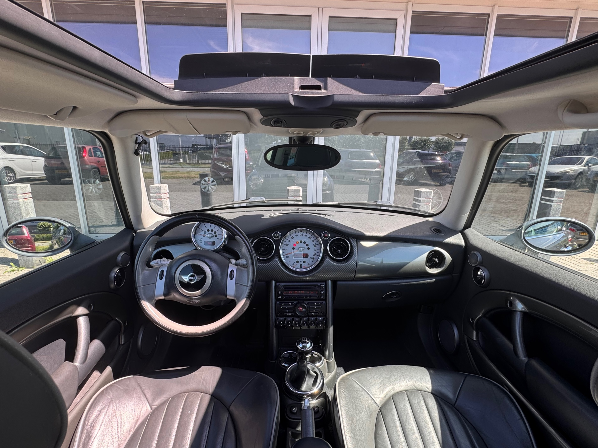 Foto van Mini Mini One