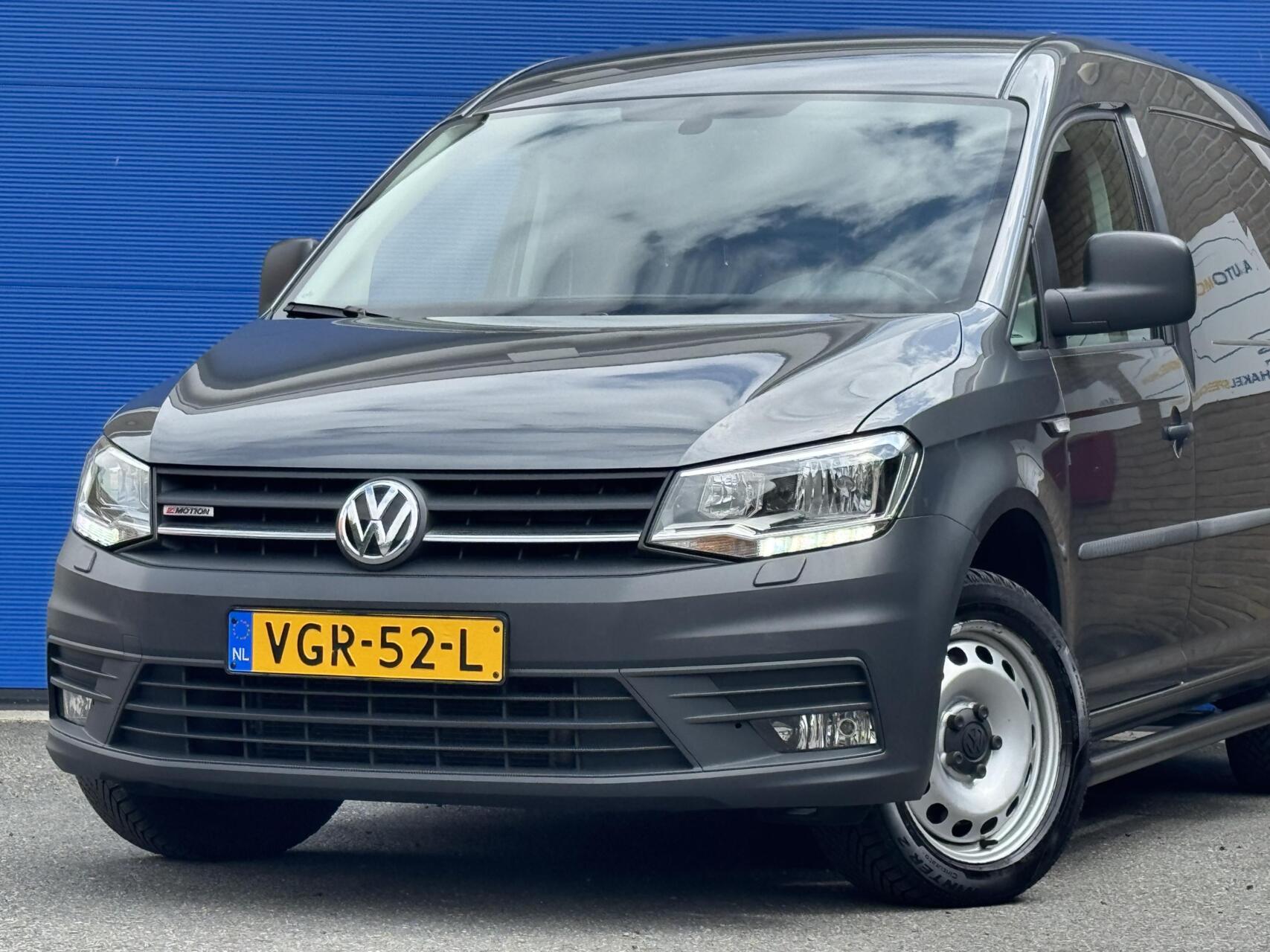 Foto van Volkswagen Caddy Modified Partition Wall