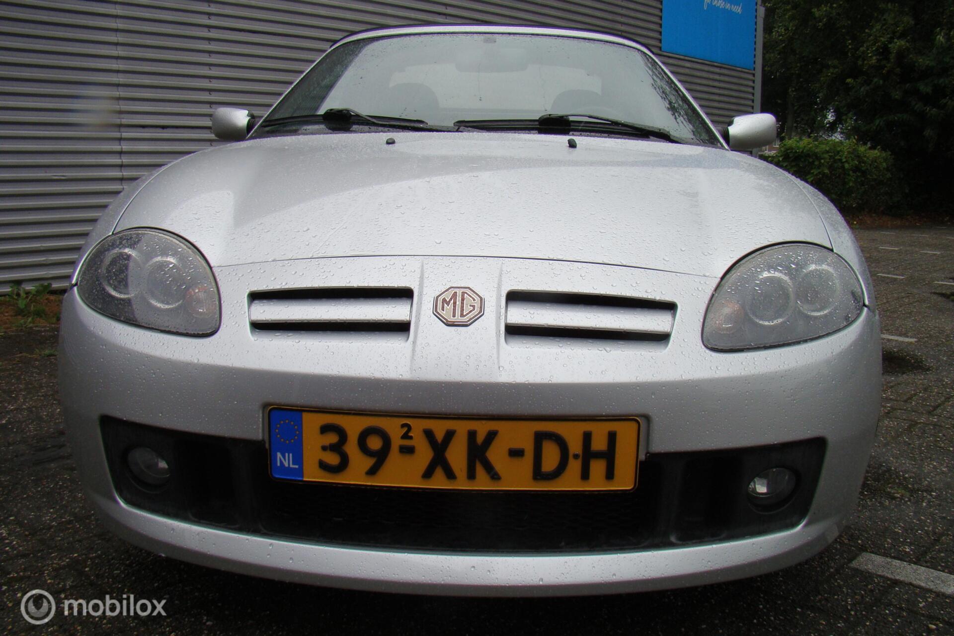 Foto van MG MG TF