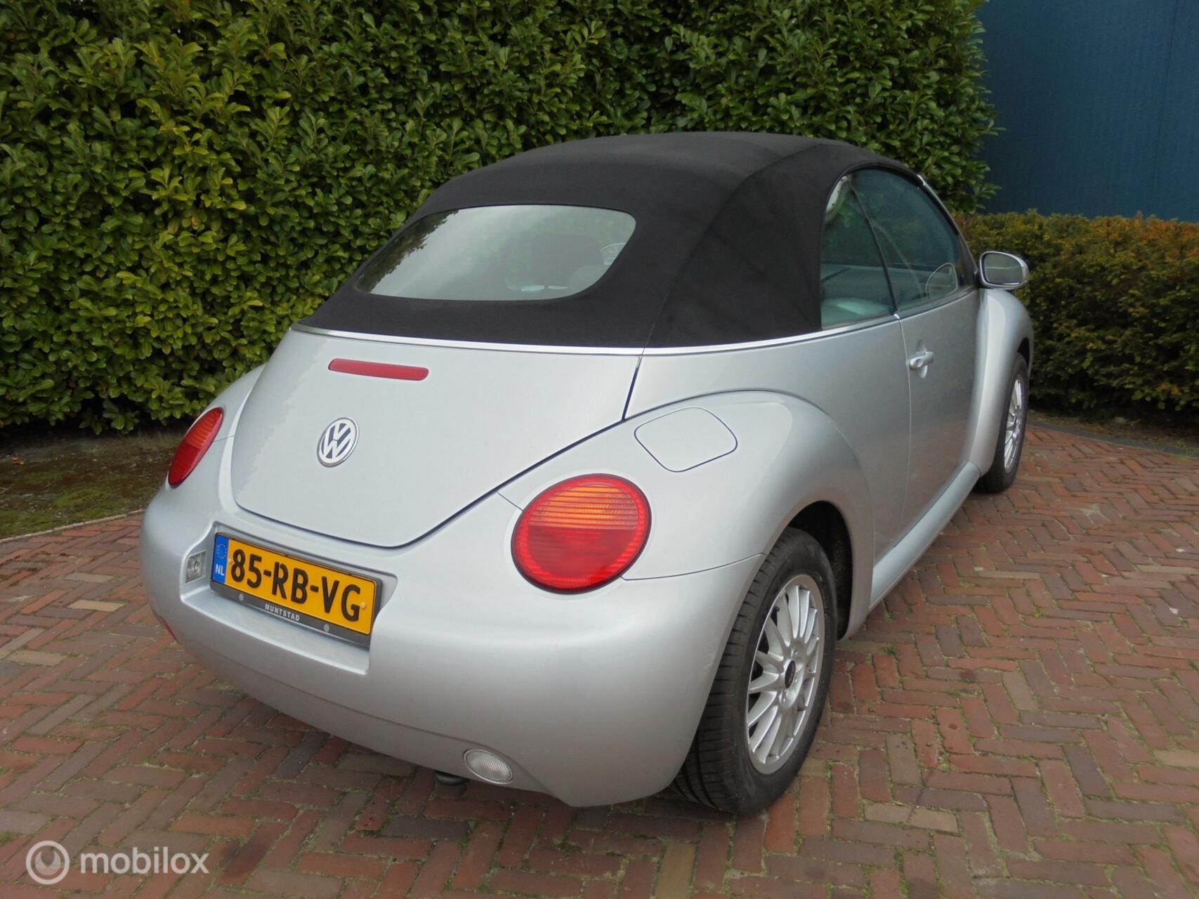 Foto van Volkswagen New Beetle Cabriolet