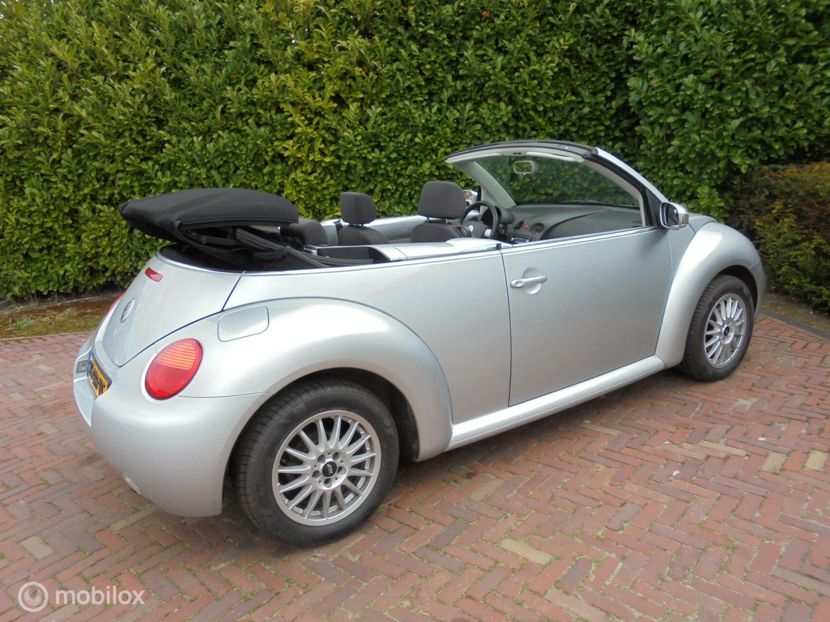 Foto van Volkswagen New Beetle Cabriolet