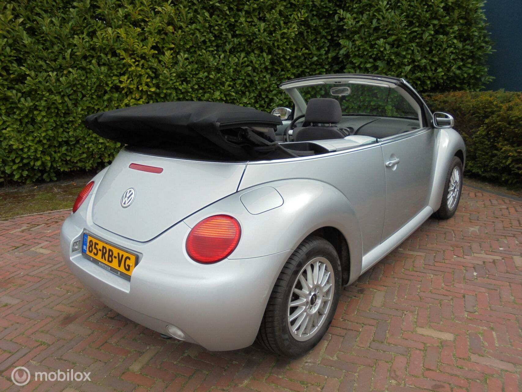 Foto van Volkswagen New Beetle Cabriolet