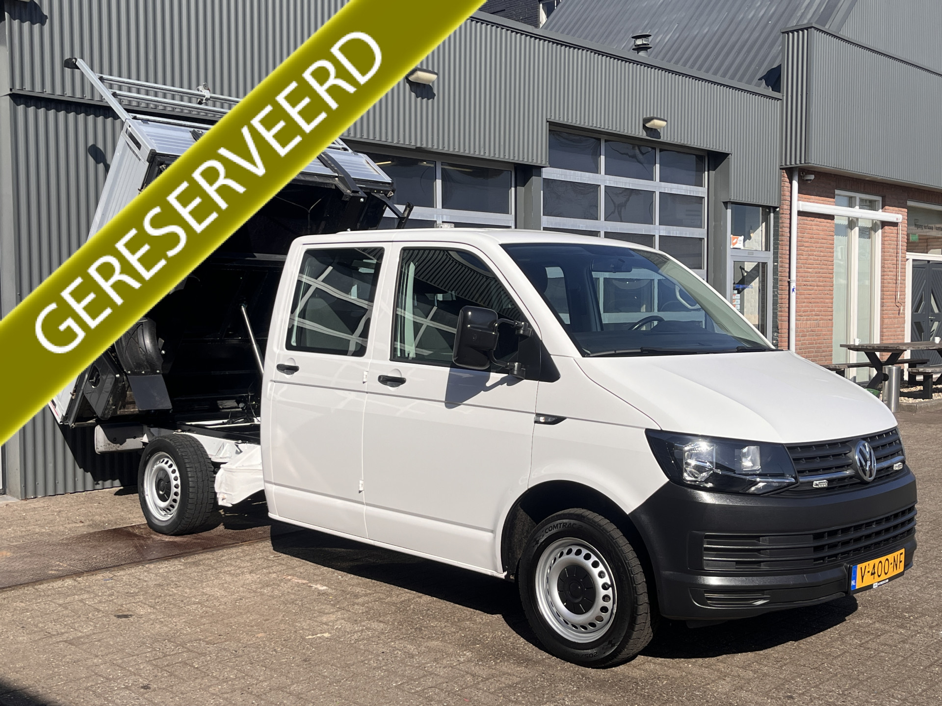 Volkswagen Transporter 2.0 TDI L2H1 150pk DC 2018 - voorkant