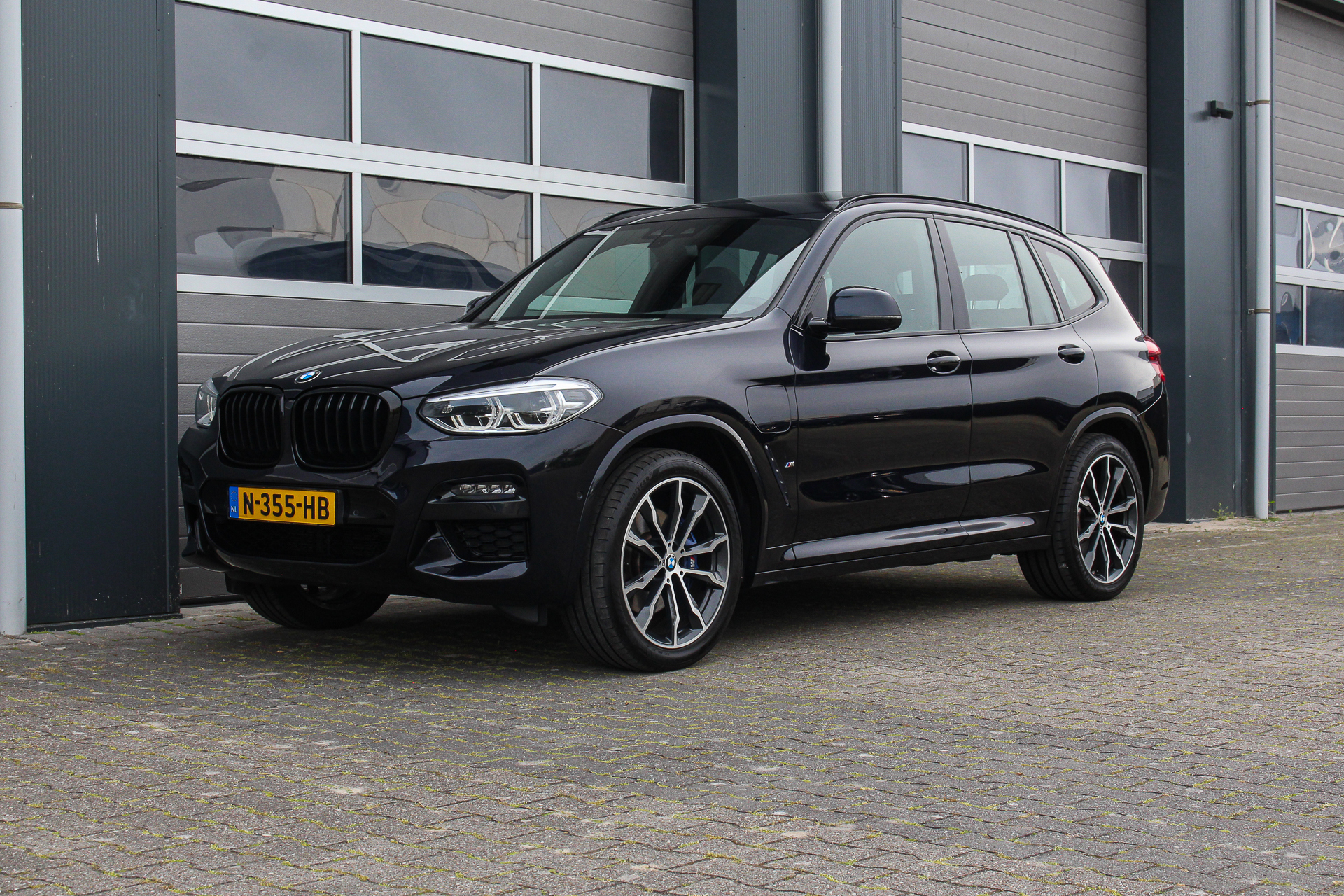 Foto van BMW X3 Xdrive30e