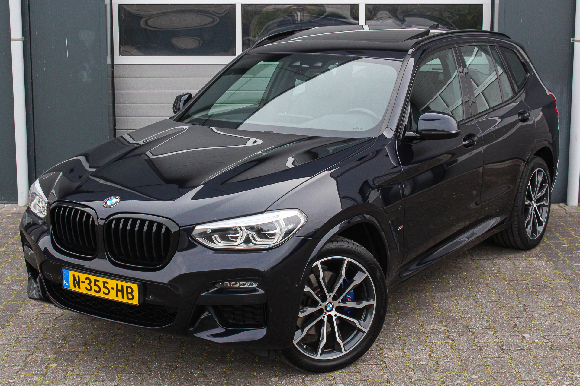Foto van BMW X3 Xdrive30e