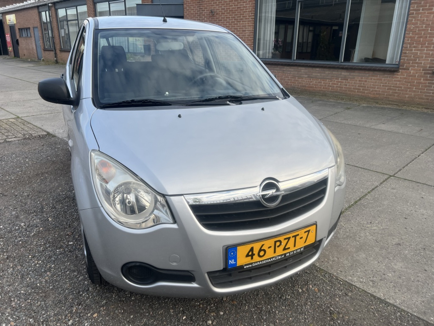 Opel Agila 1.0 Selection 2011 - voorkant