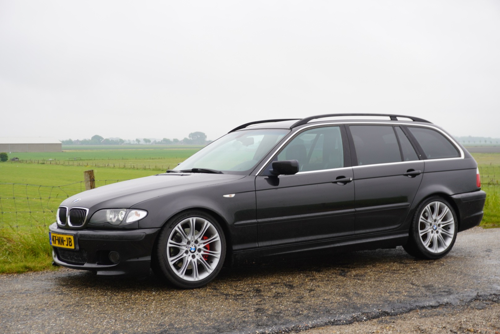 BMW 3-serie Touring 325i Special Exec. 2004 - voorkant