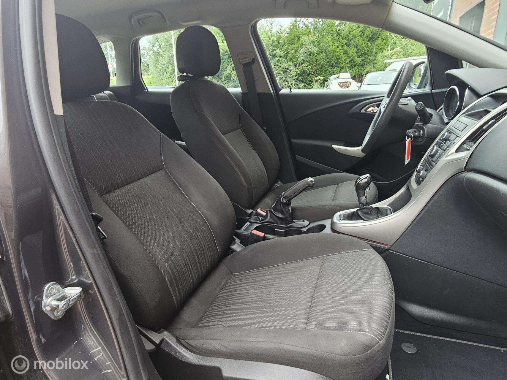 Foto van Opel Astra Sports Tourer