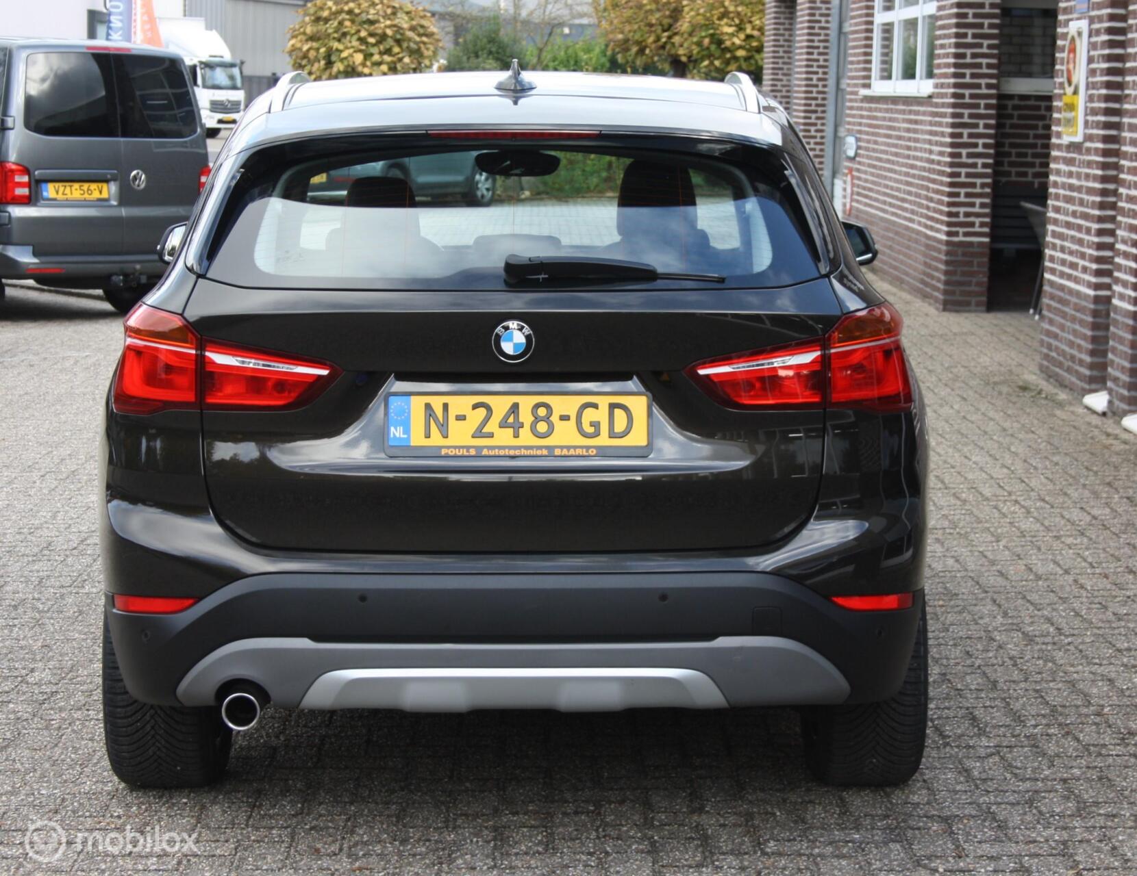 Foto van BMW X1 Sdrive18i