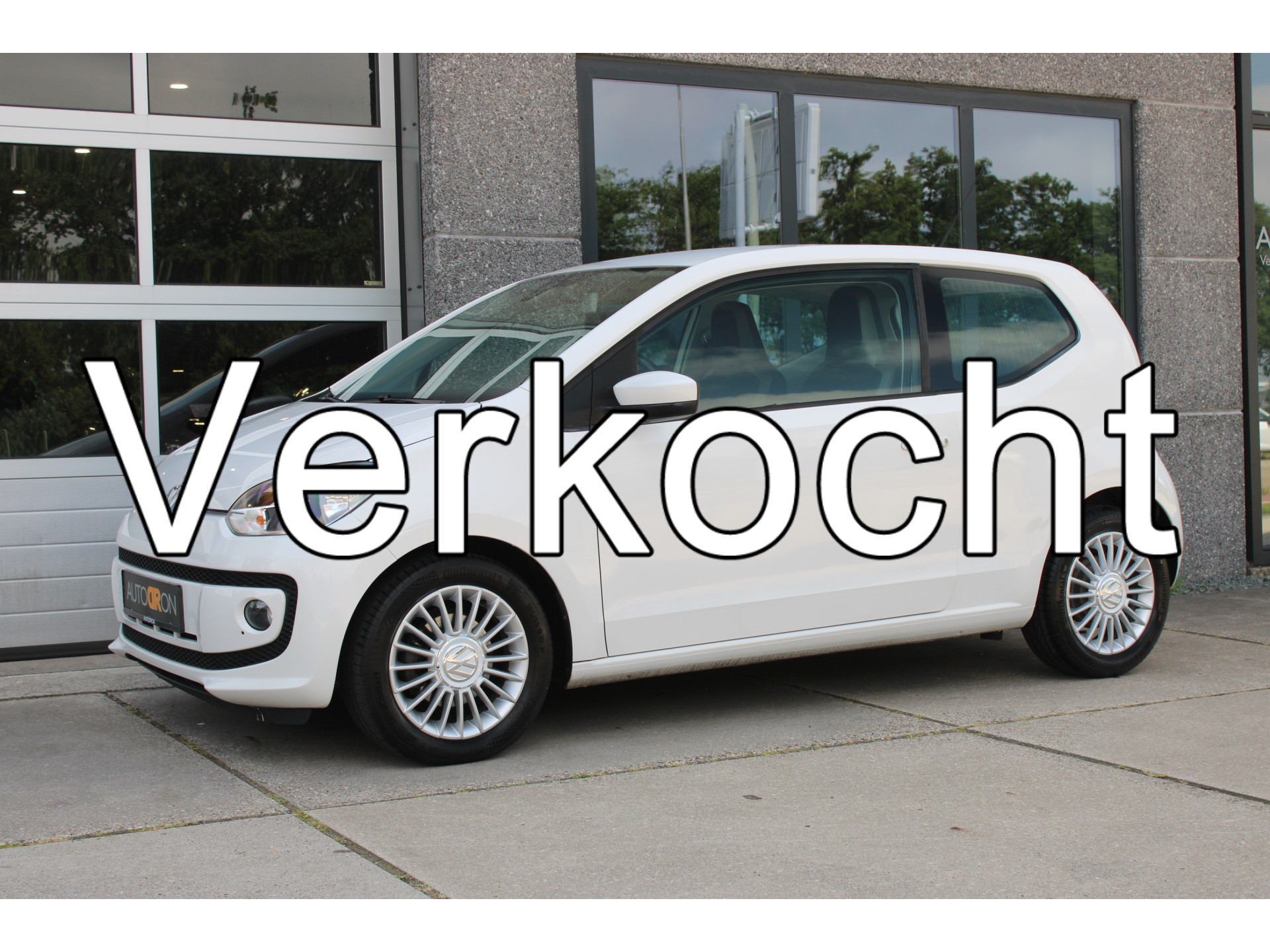 Volkswagen Up 1.0 High up! BlueMotion Orig NL 3Drs 2013 - voorkant