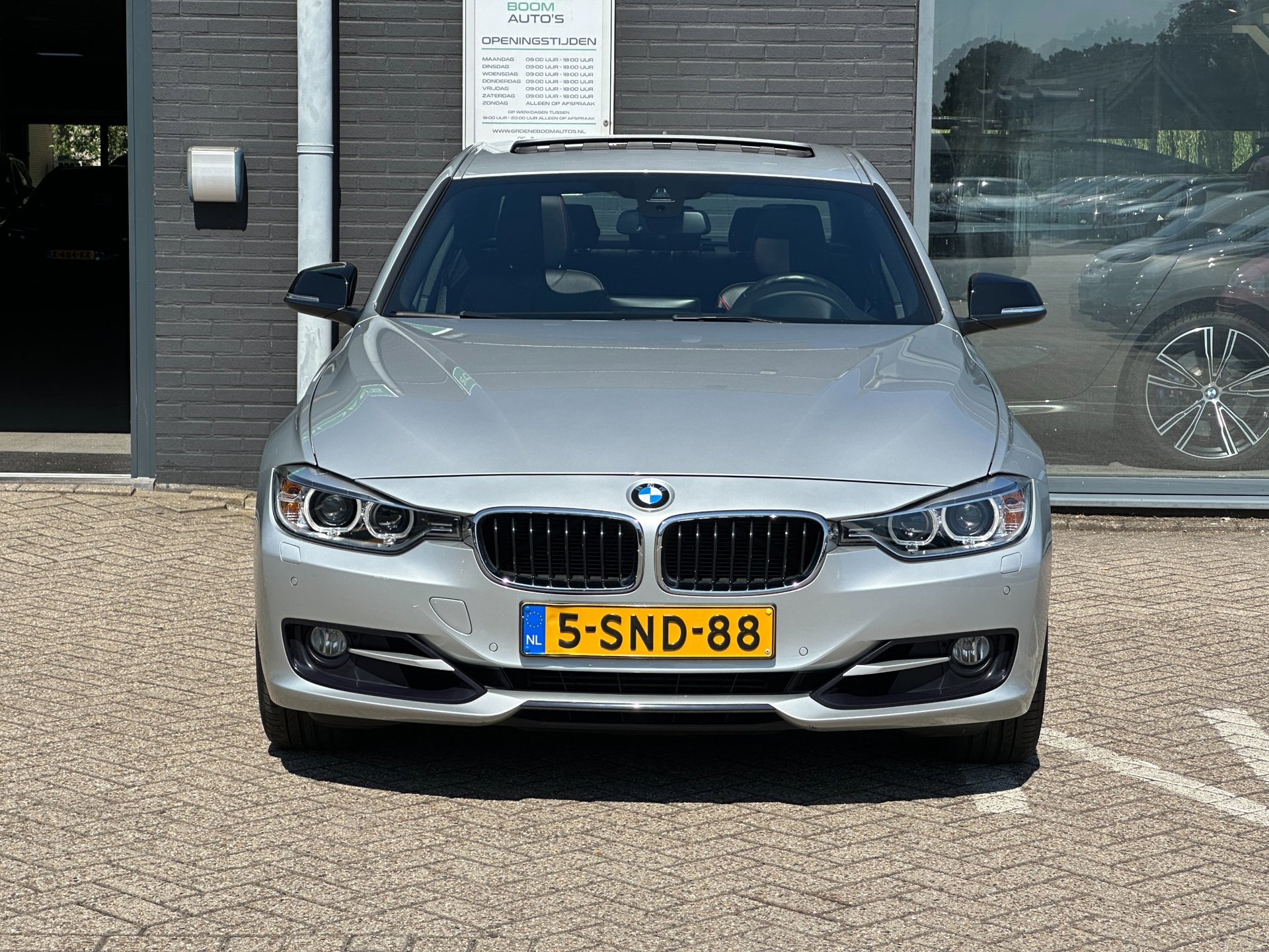 Foto van BMW 328i xDrive