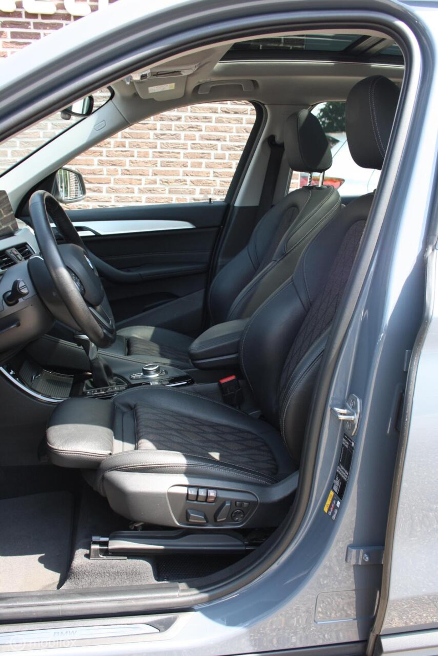 Foto van BMW X1 Xdrive25e