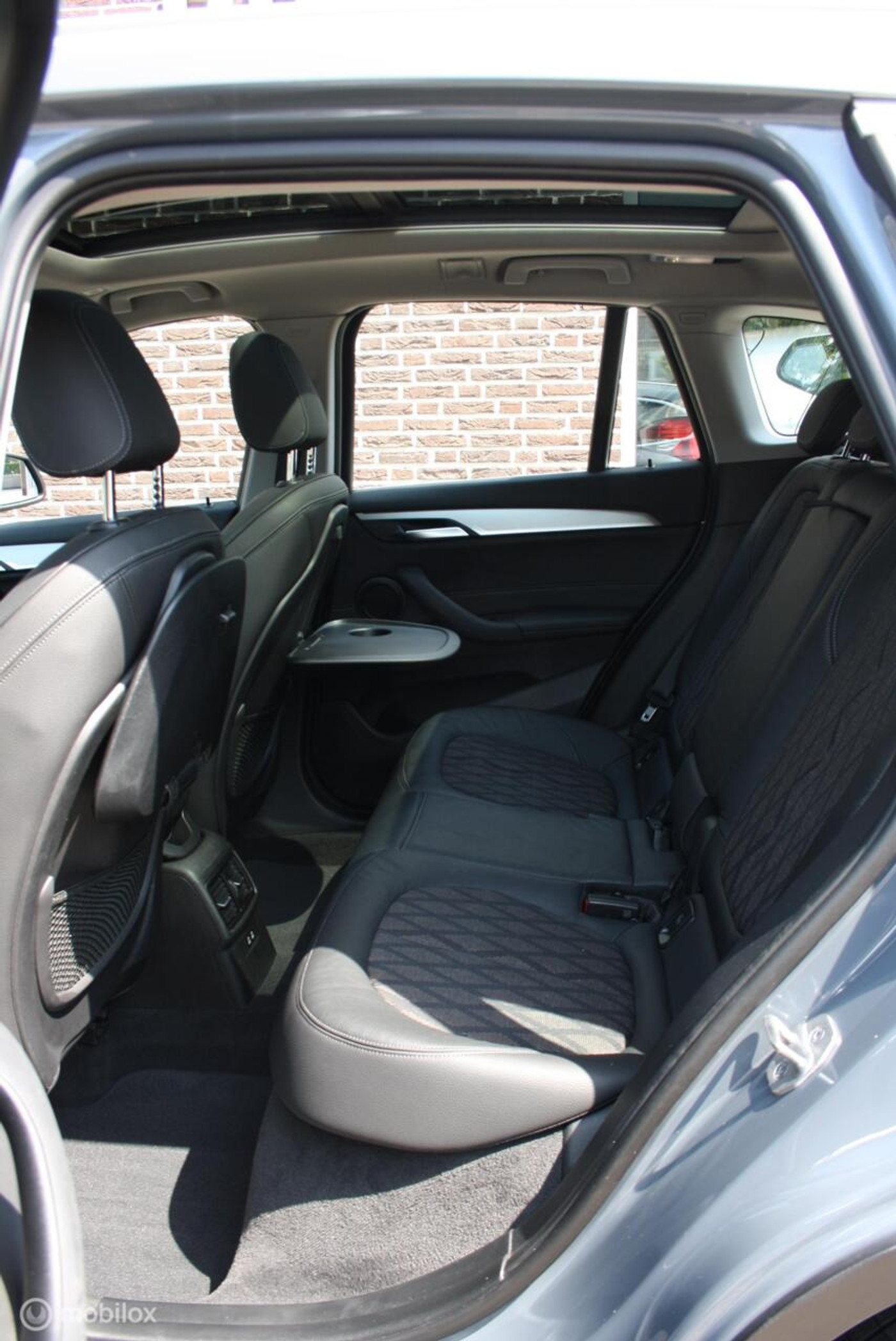 Foto van BMW X1 Xdrive25e