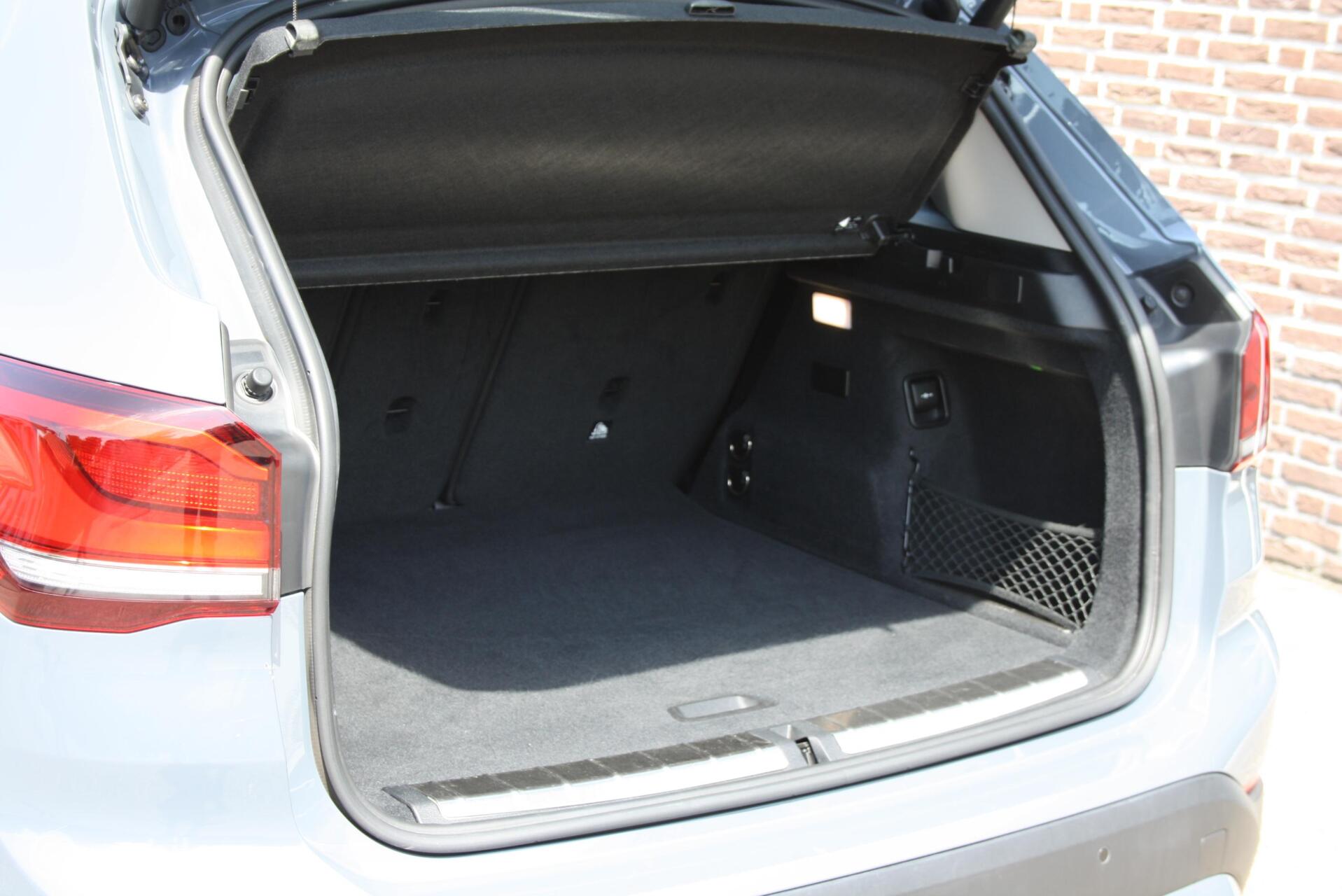 Foto van BMW X1 Xdrive25e