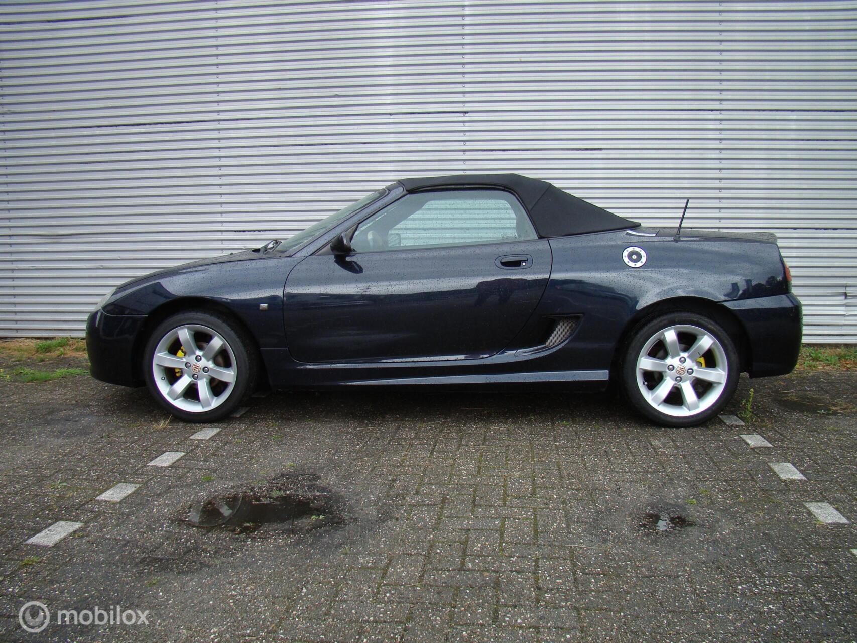 Foto van MG MG TF