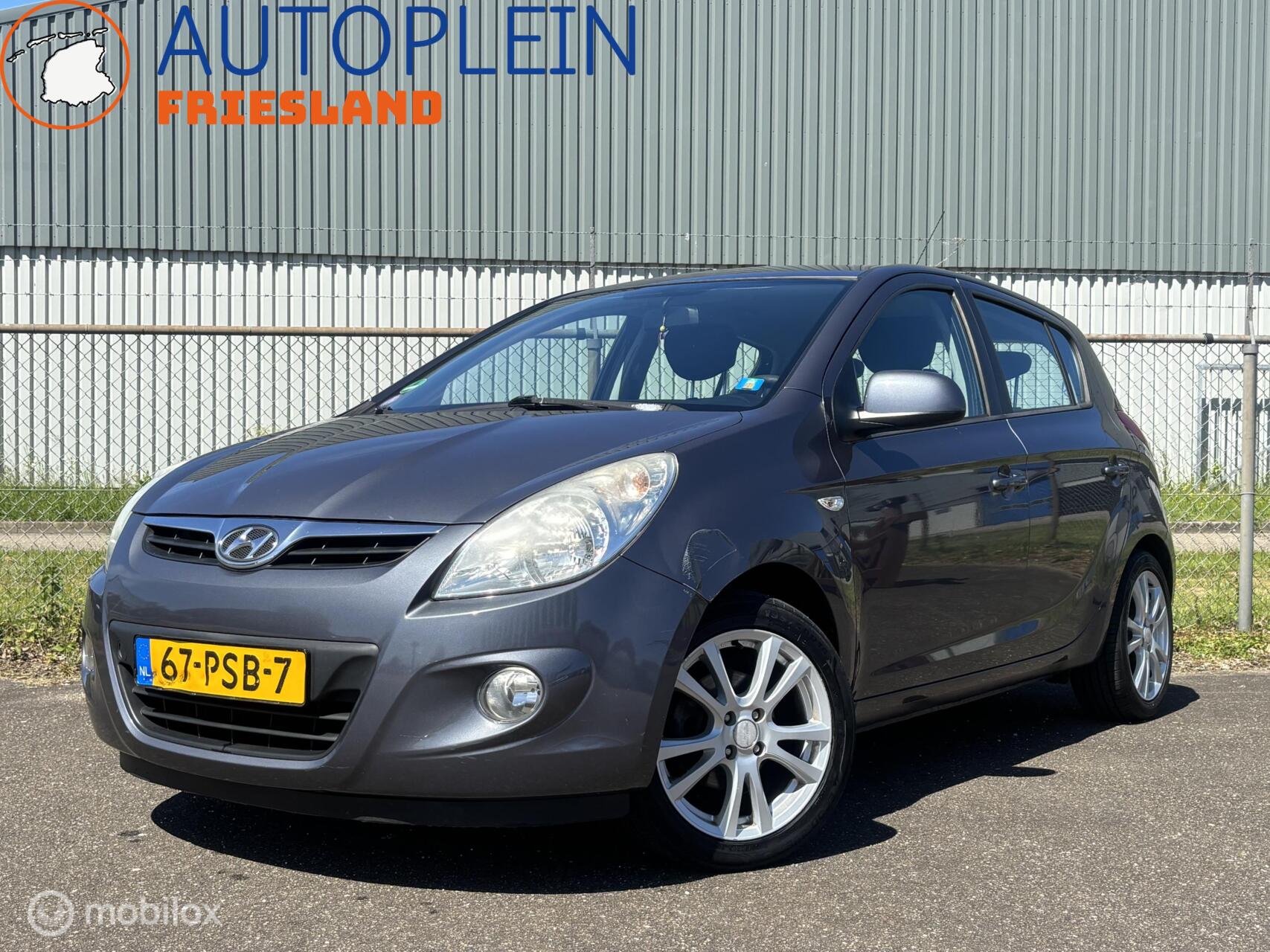 Hyundai I20 1.2i i-Motion|Airco|Trekhaak|Apk 1-2027 2011 - voorkant